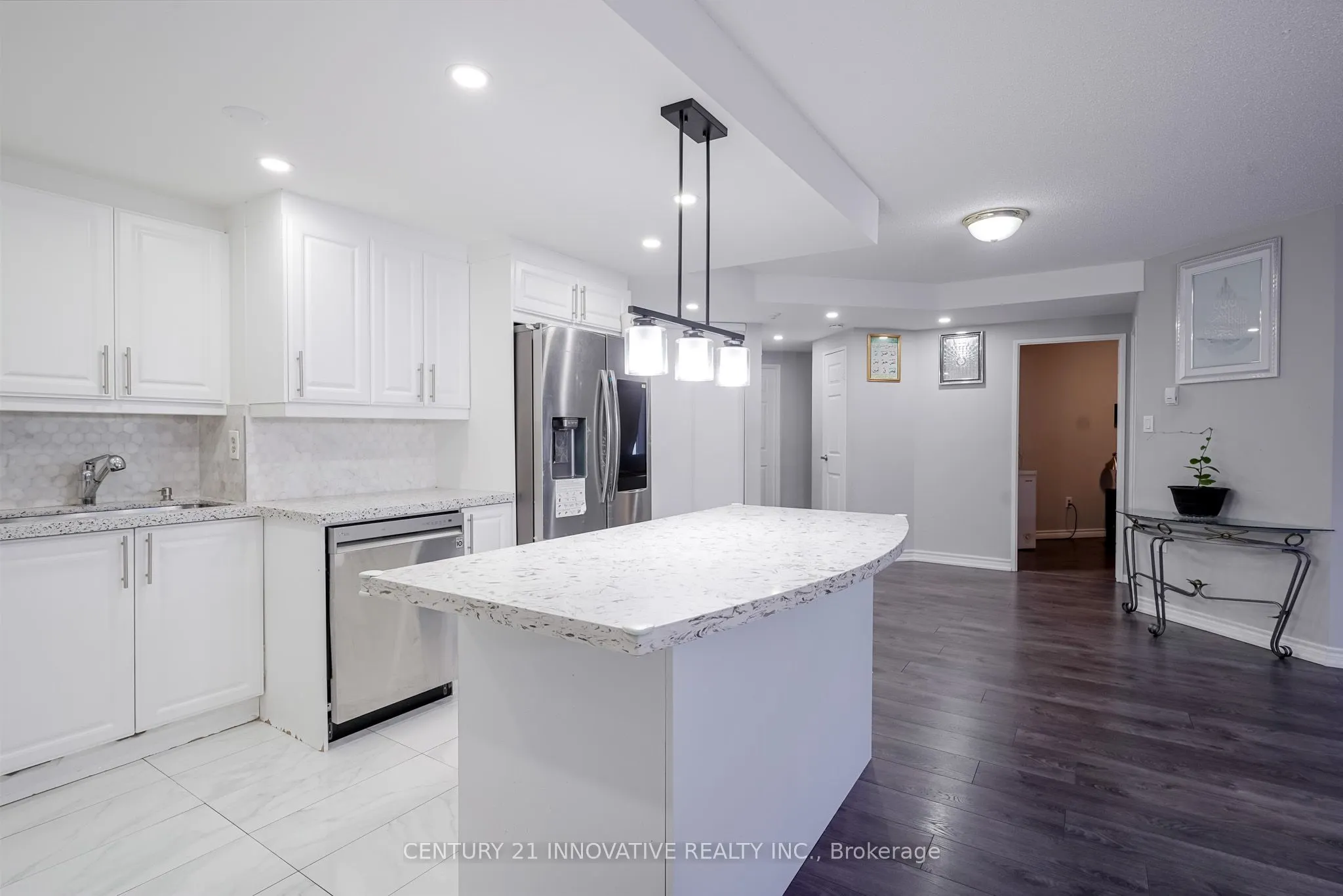 5580 Sheppard Avenue E, #205
