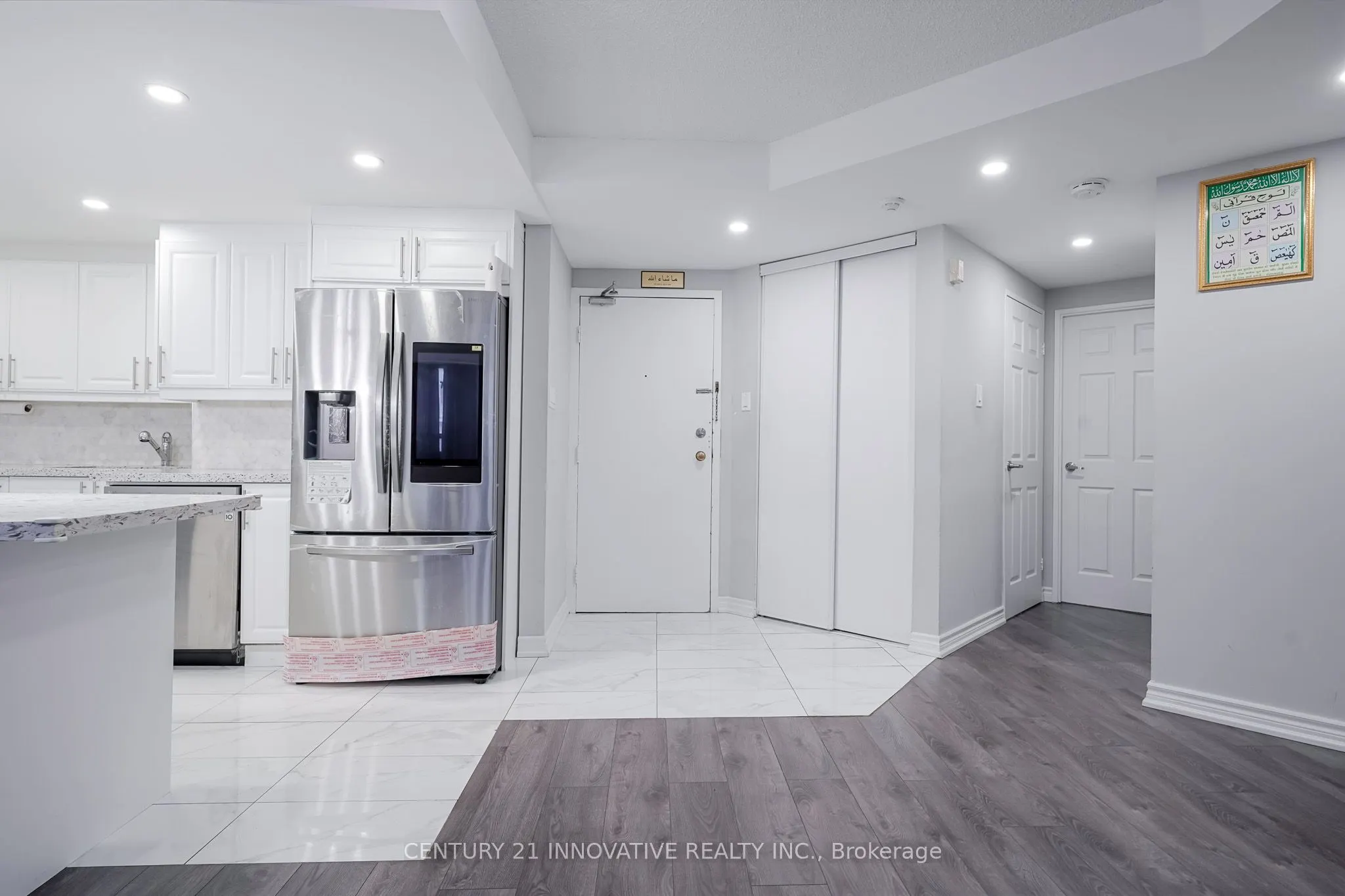 5580 Sheppard Avenue E, #205