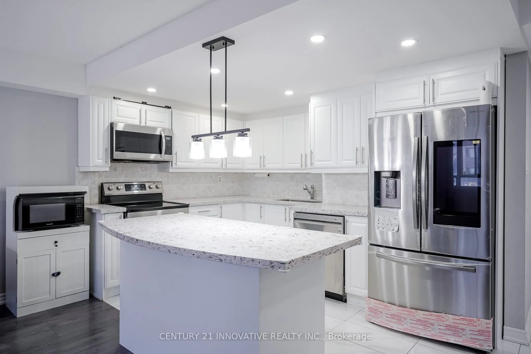 5580 Sheppard Avenue E, #205