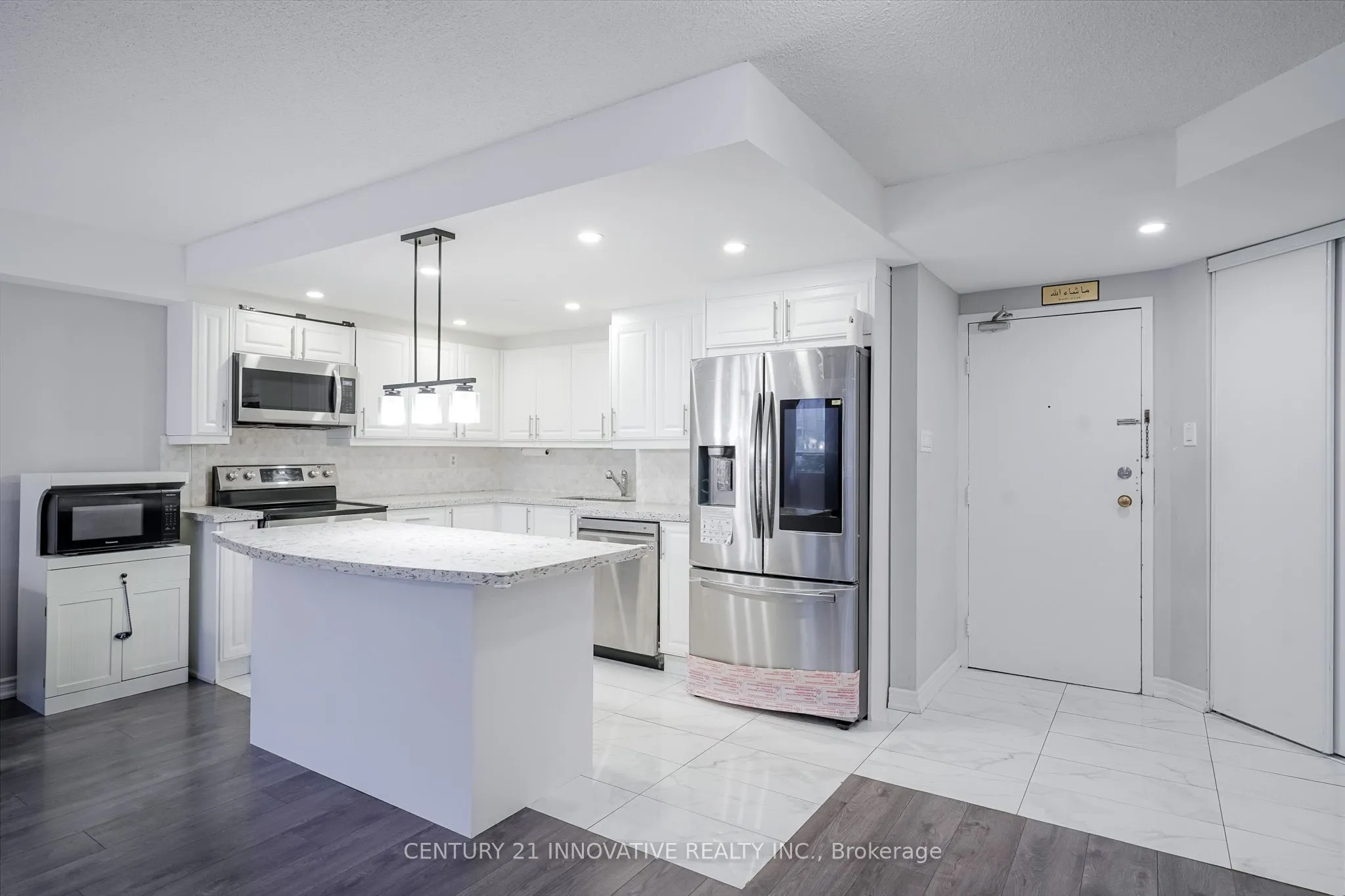 5580 Sheppard Avenue E, #205