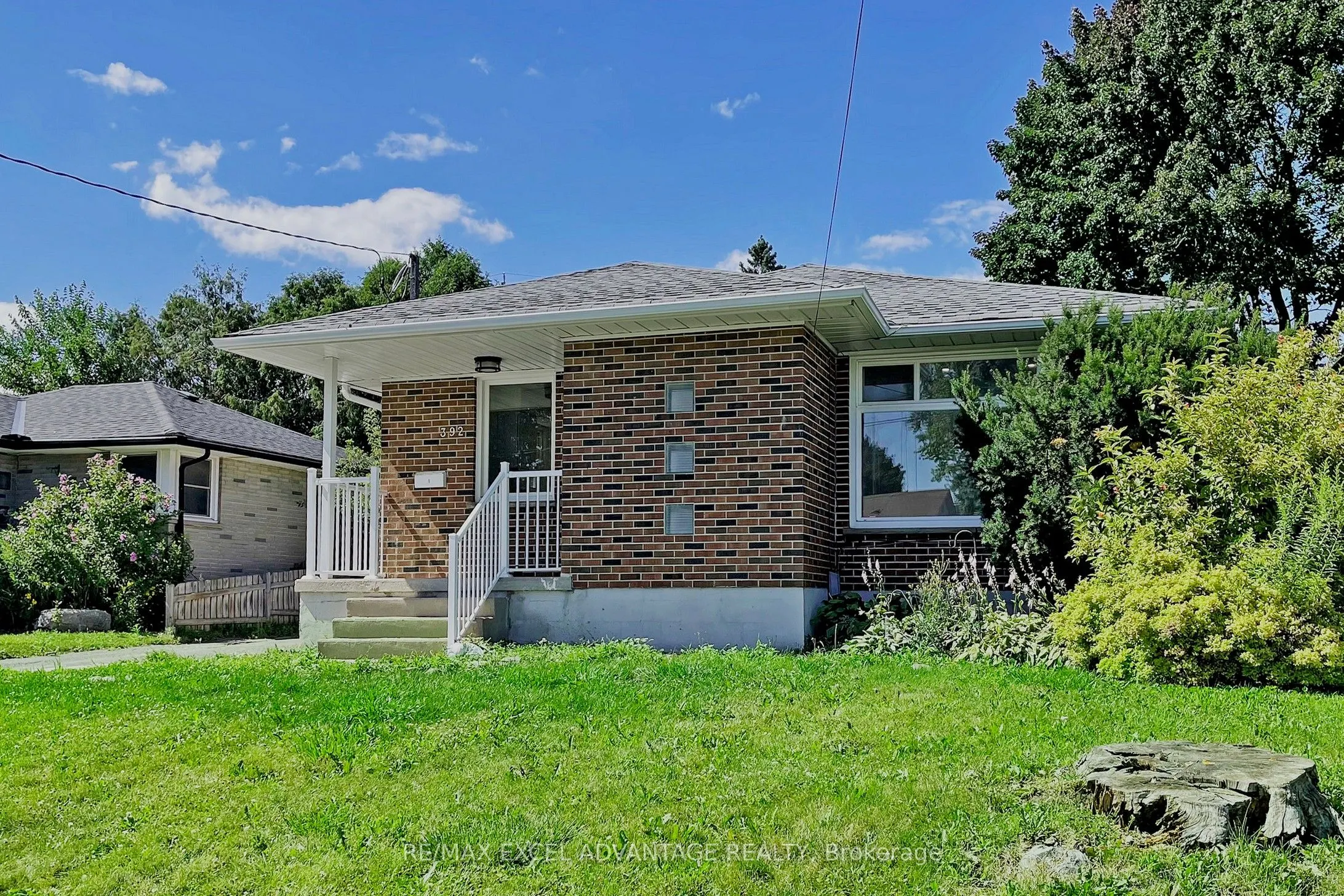 392 Humewood Avenue, #Lower