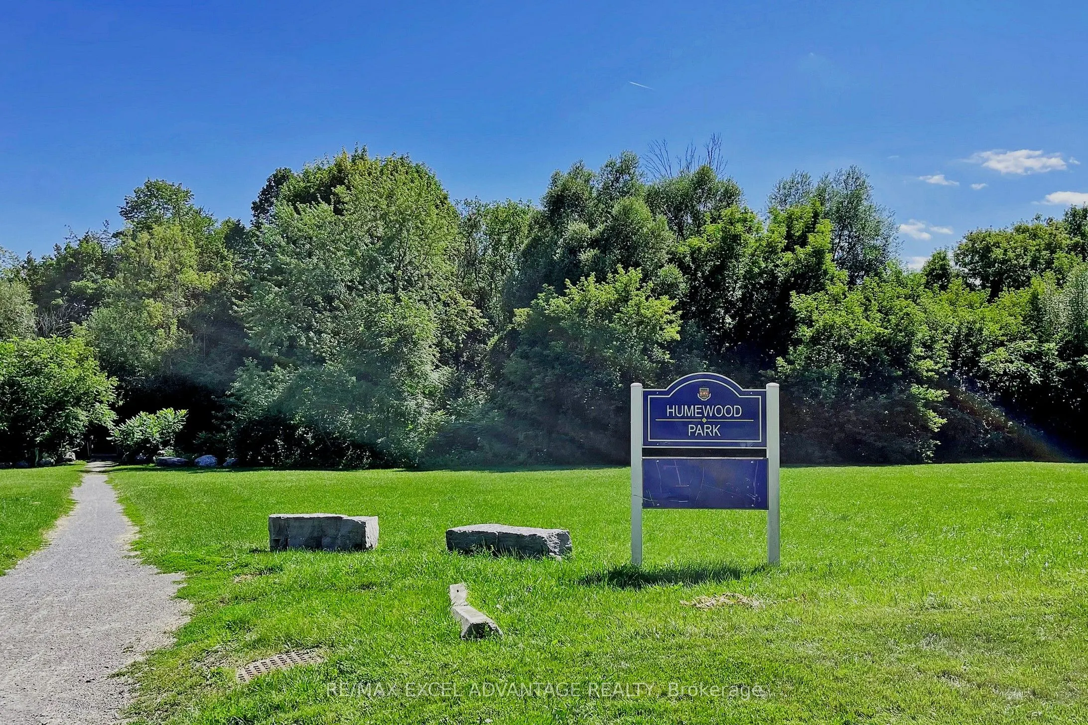 392 Humewood Avenue, #Lower