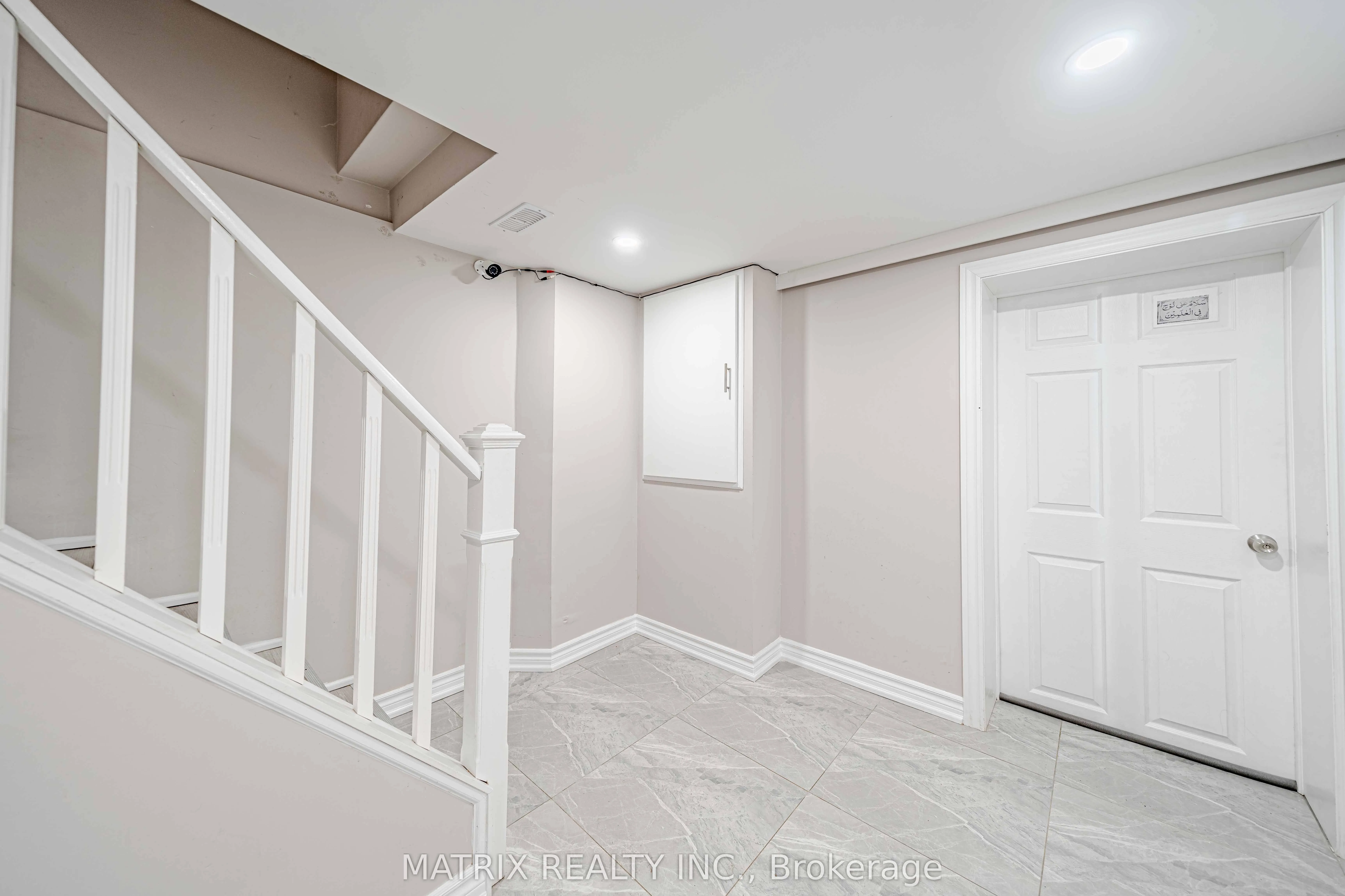 11 Chandler Drive