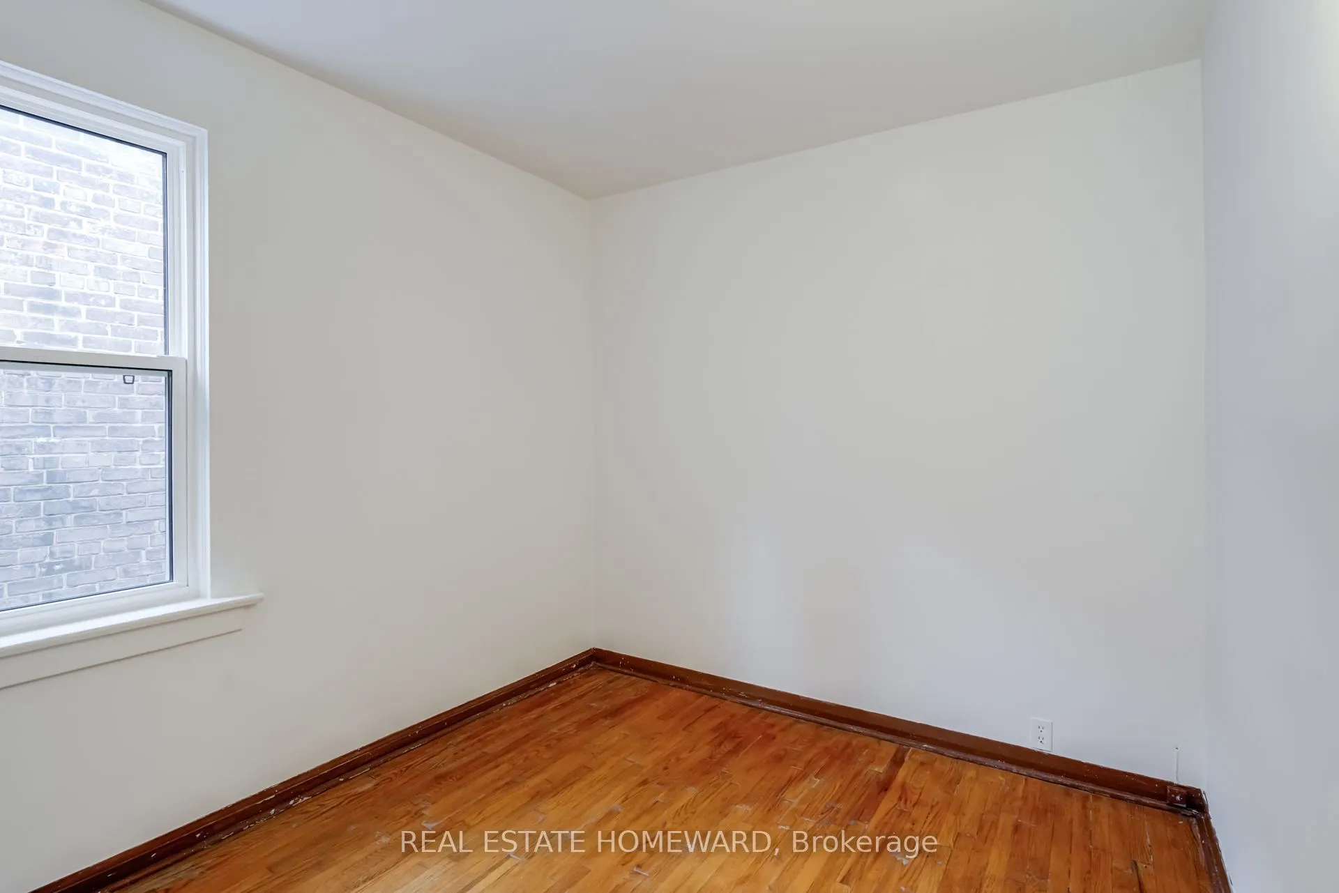 106 West Lynn Avenue