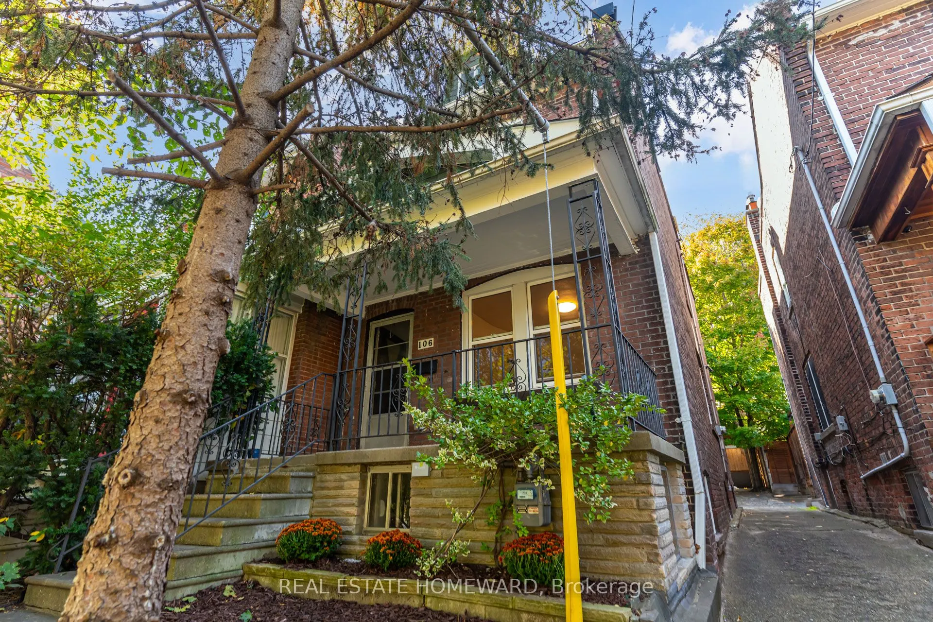 106 West Lynn Avenue