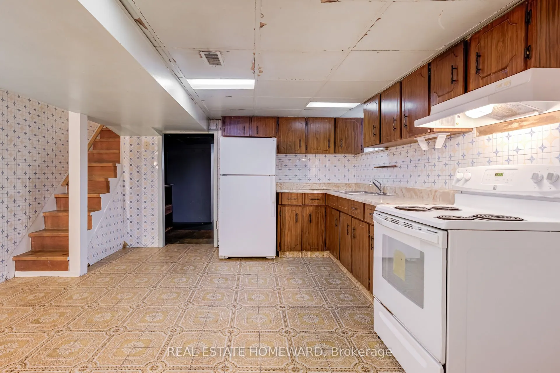 106 West Lynn Avenue