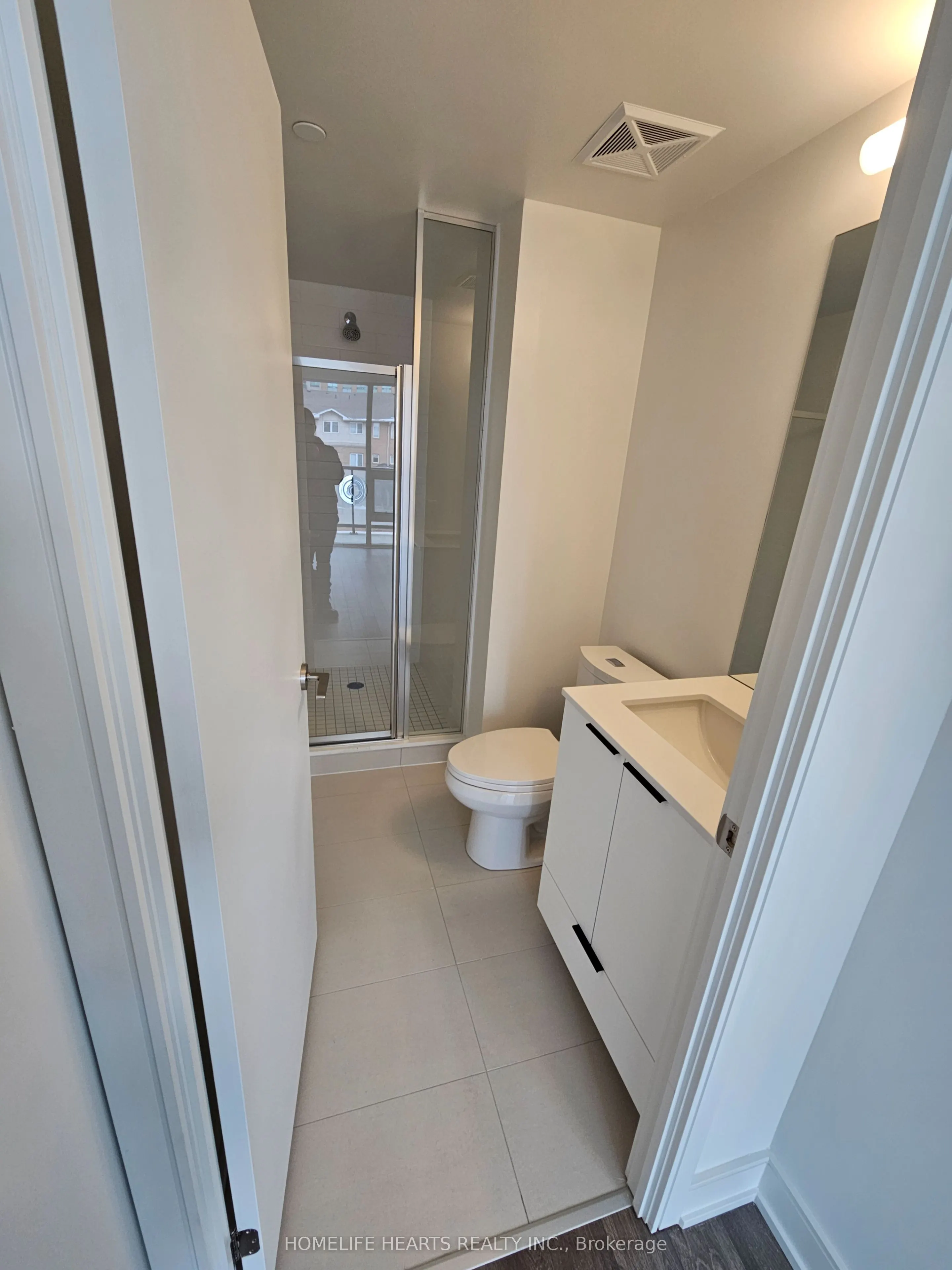 1350 Ellesmere Road, #507