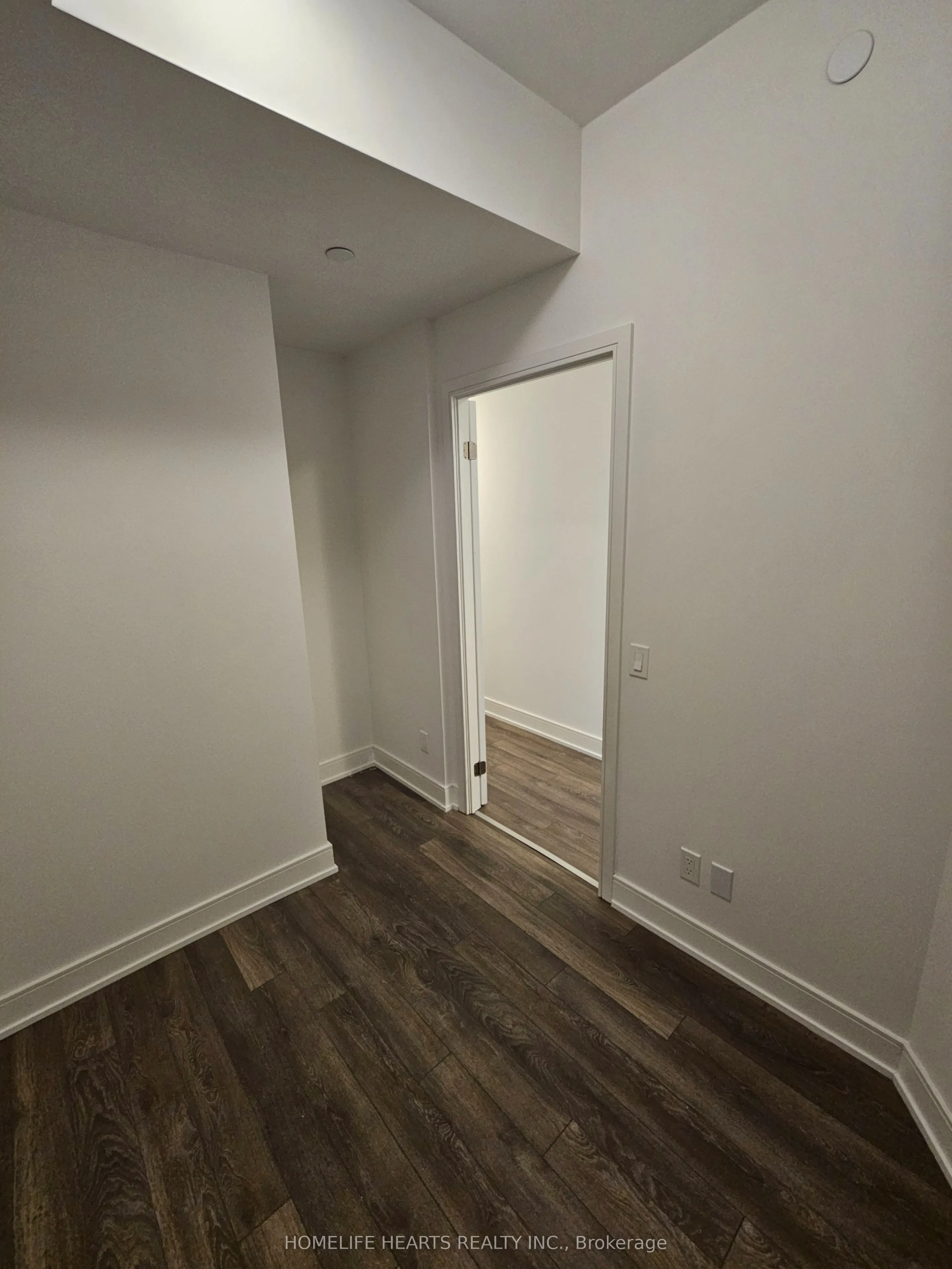 1350 Ellesmere Road, #507