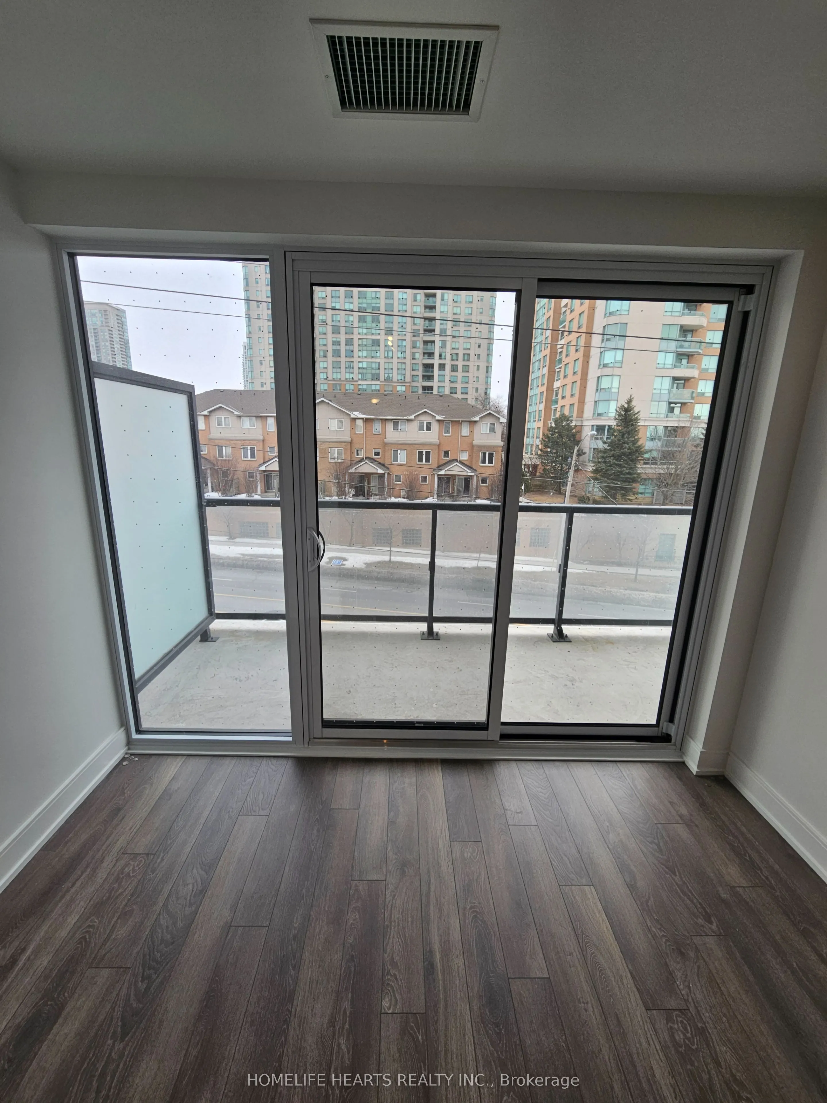1350 Ellesmere Road, #507