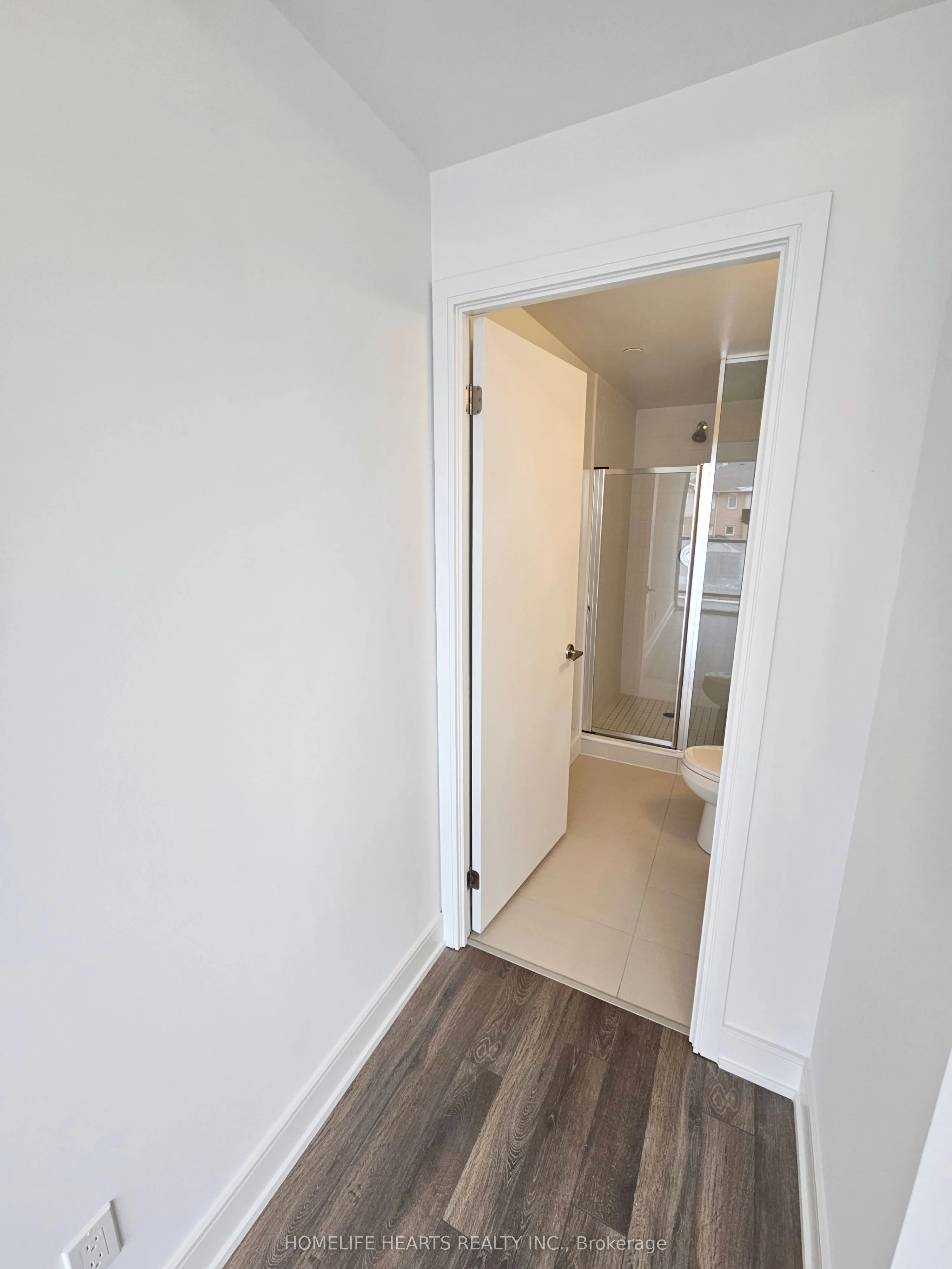 1350 Ellesmere Road, #507