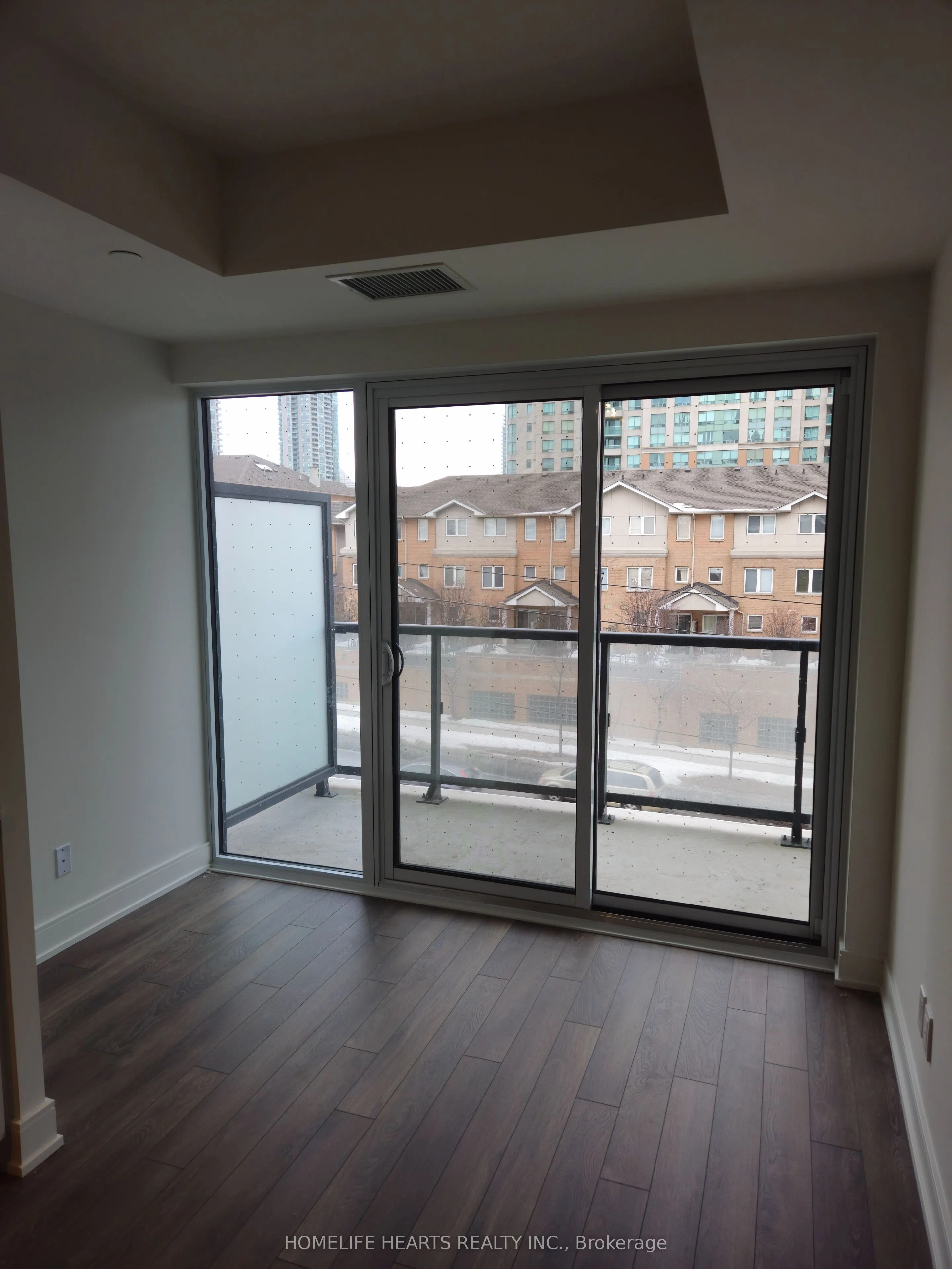 1350 Ellesmere Road, #507