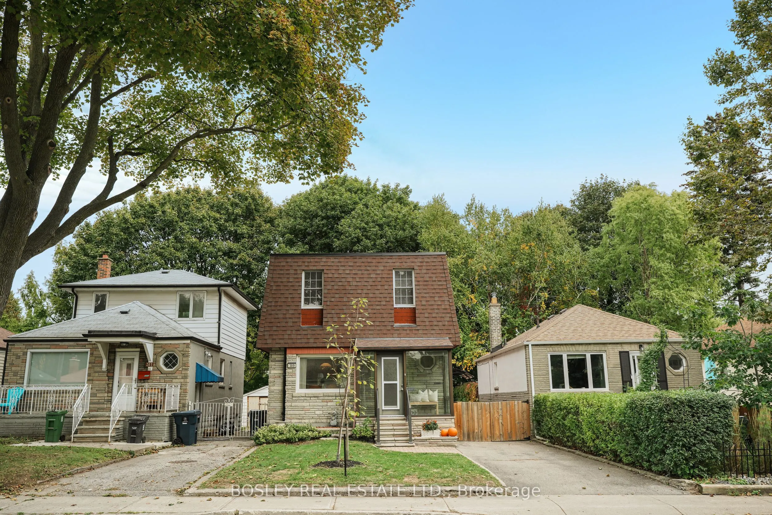 309 Warden Avenue