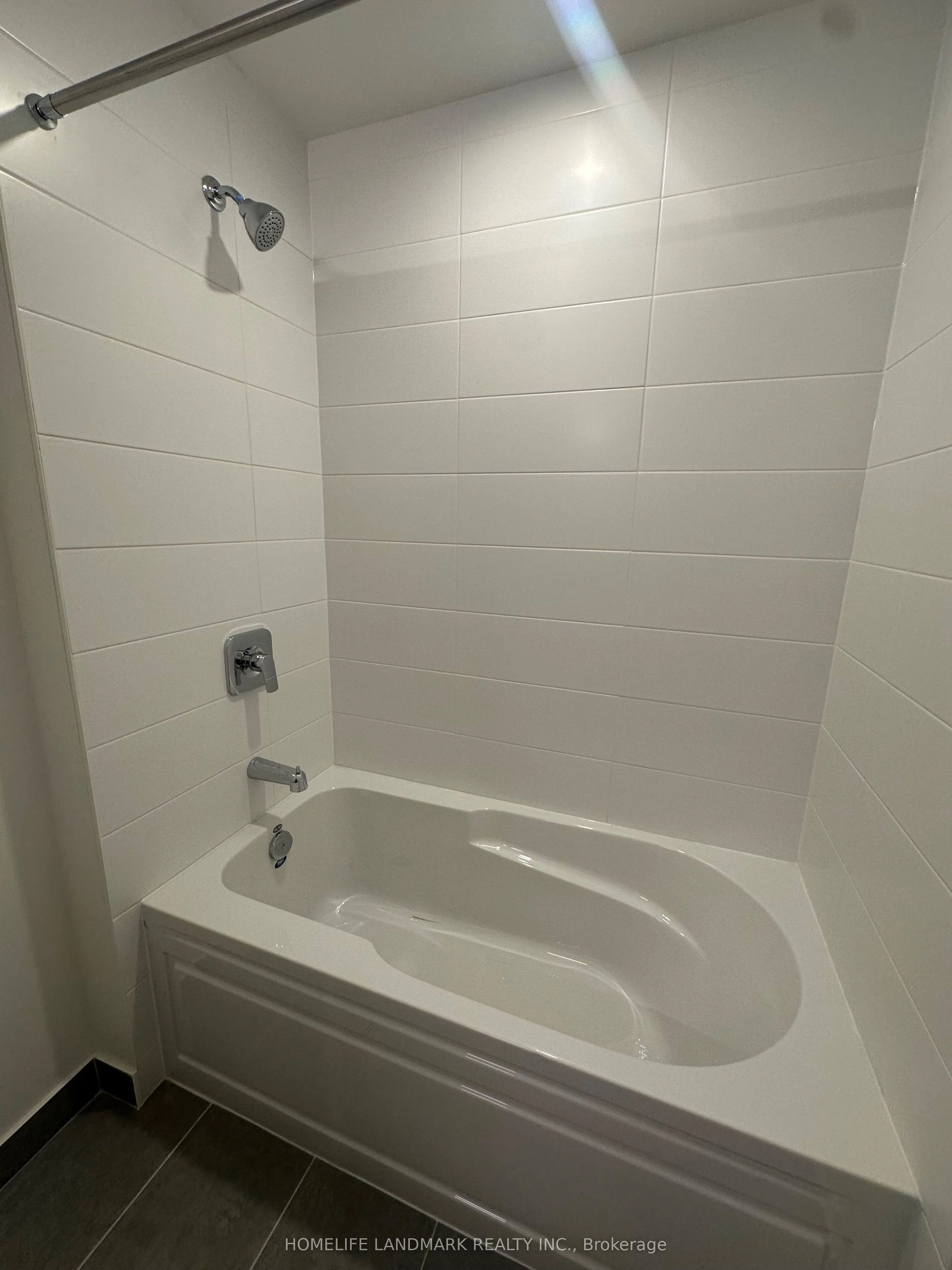 3260 Sheppard Avenue E, #904