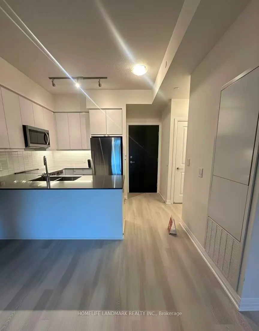 3260 Sheppard Avenue E, #904
