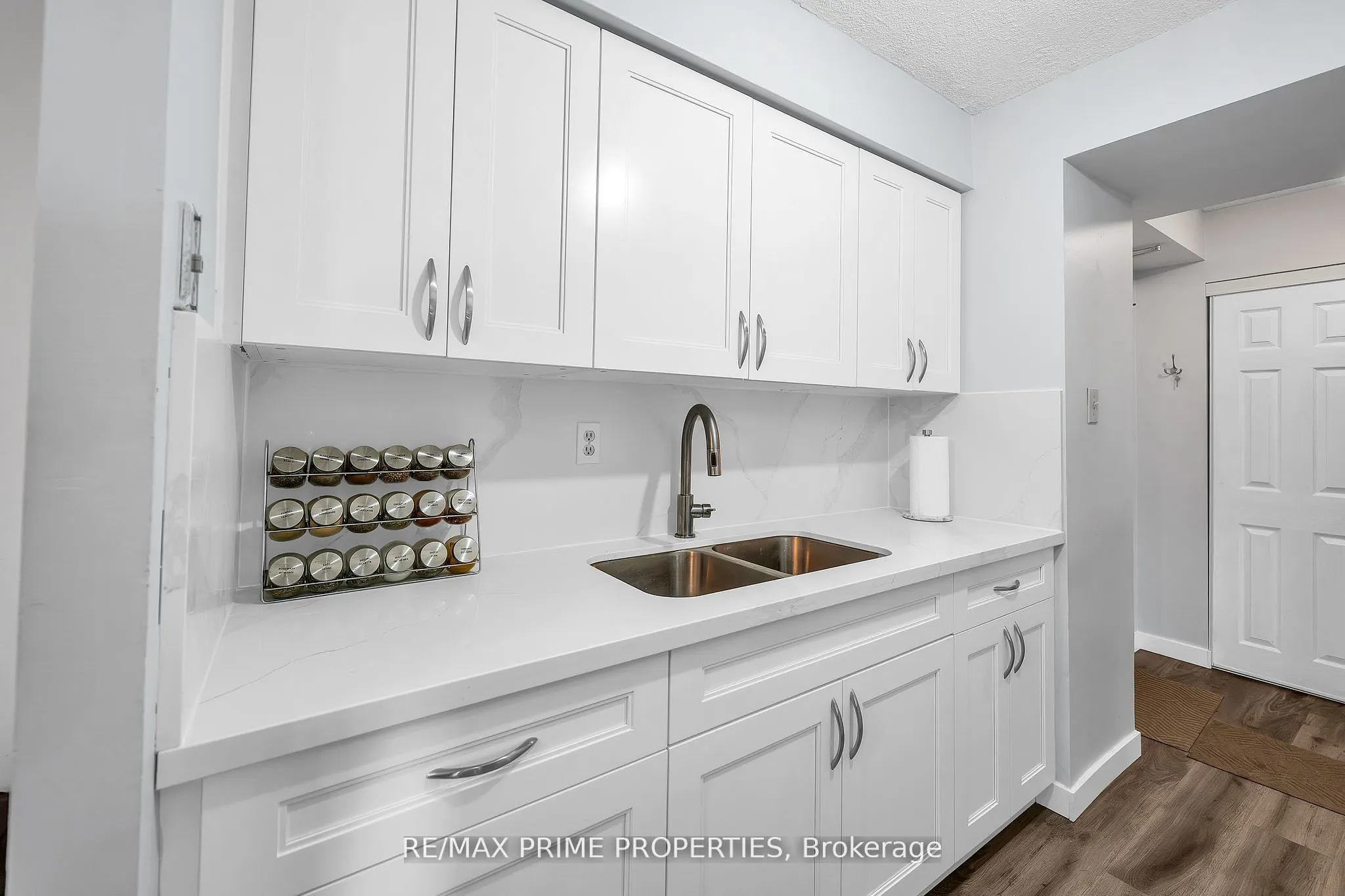 1535 Diefenbaker Court, #302
