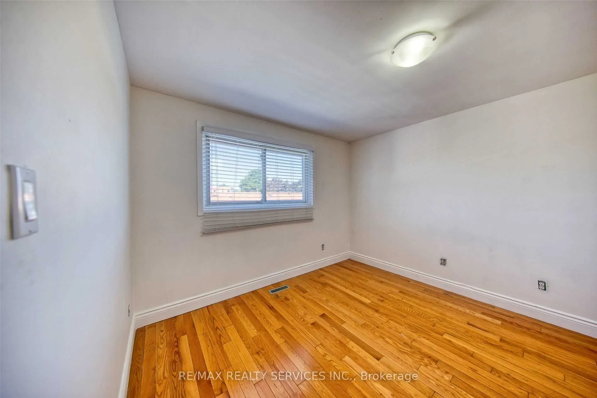 88 Clover Ridge Drive W