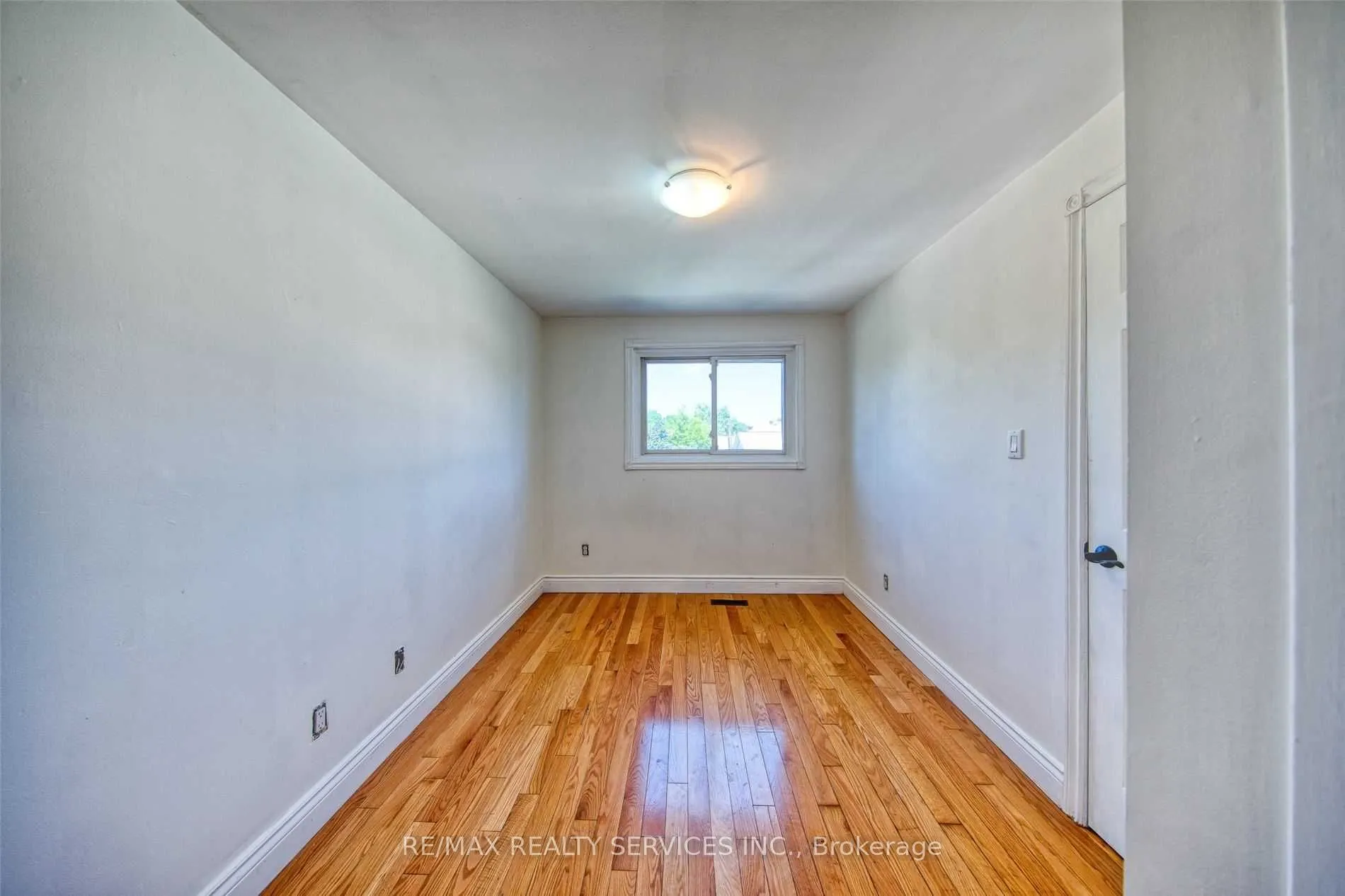 88 Clover Ridge Drive W