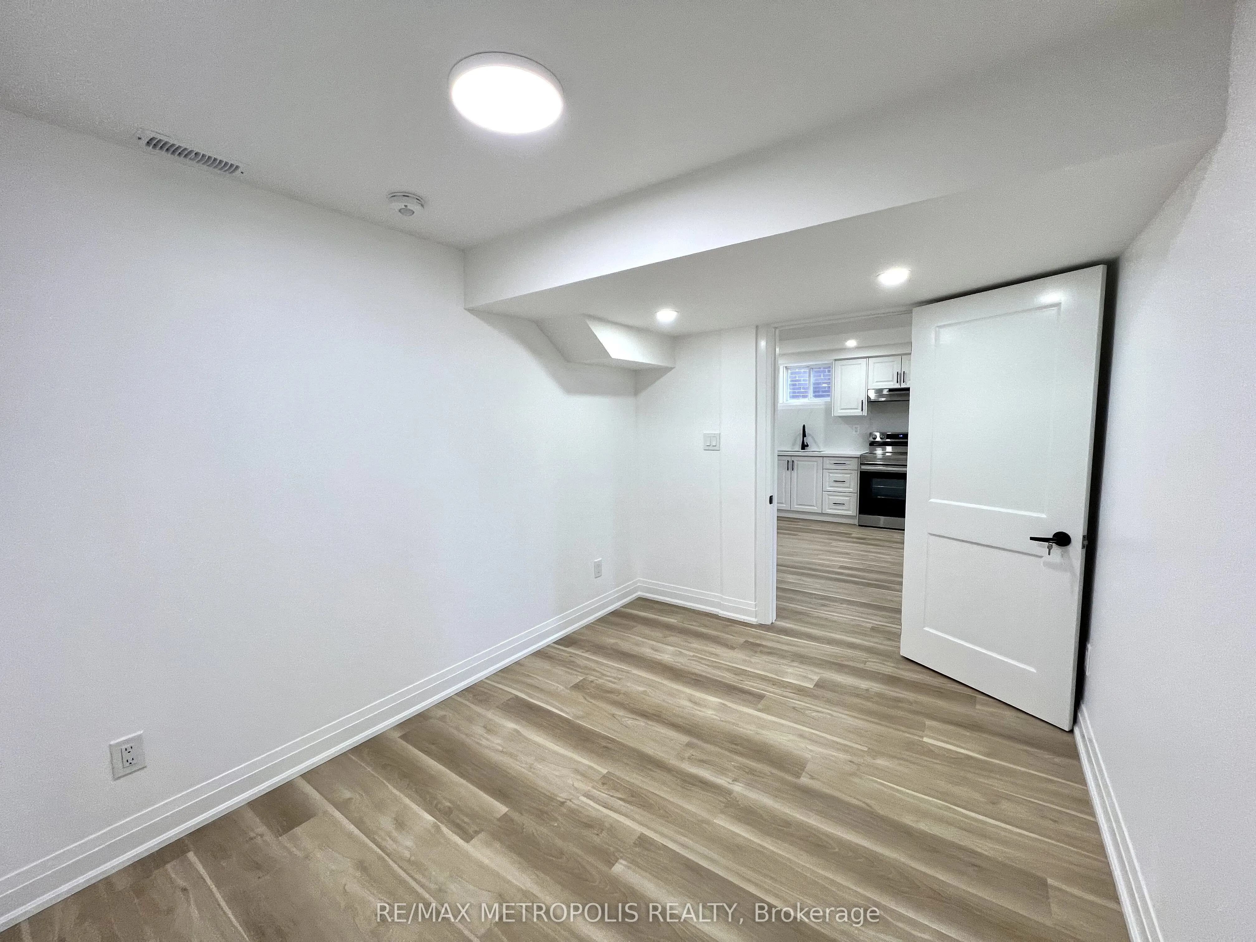 3271 Turnstone Boulevard, #Basement