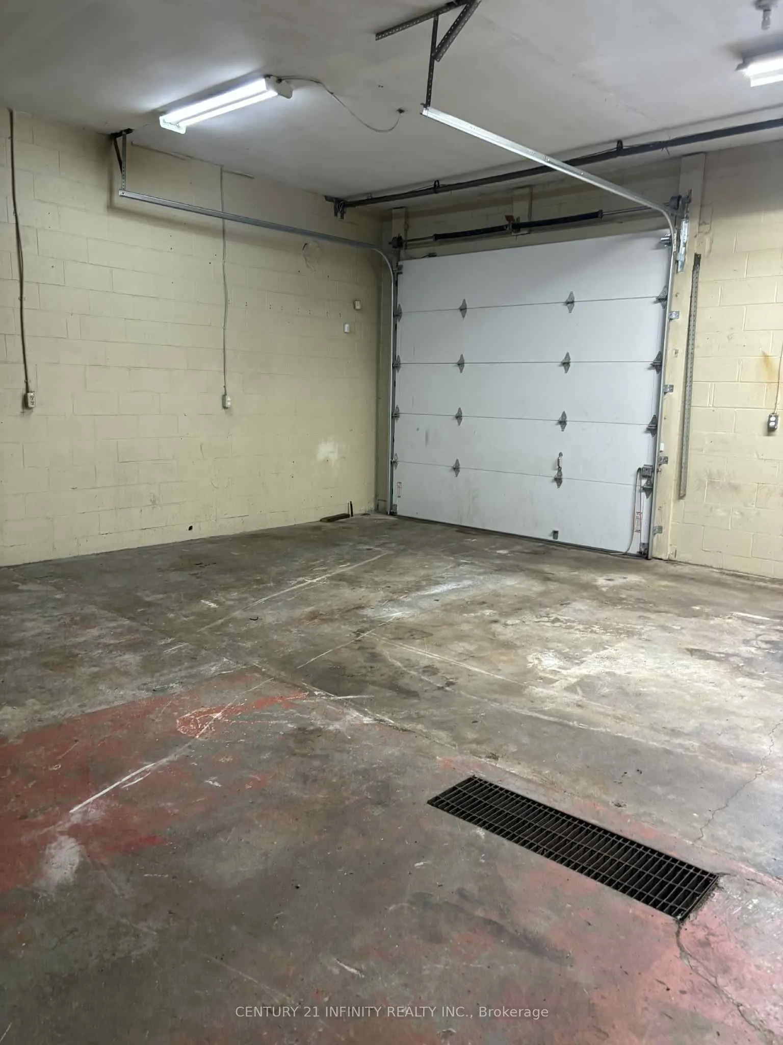 200 Valencia Road, #8