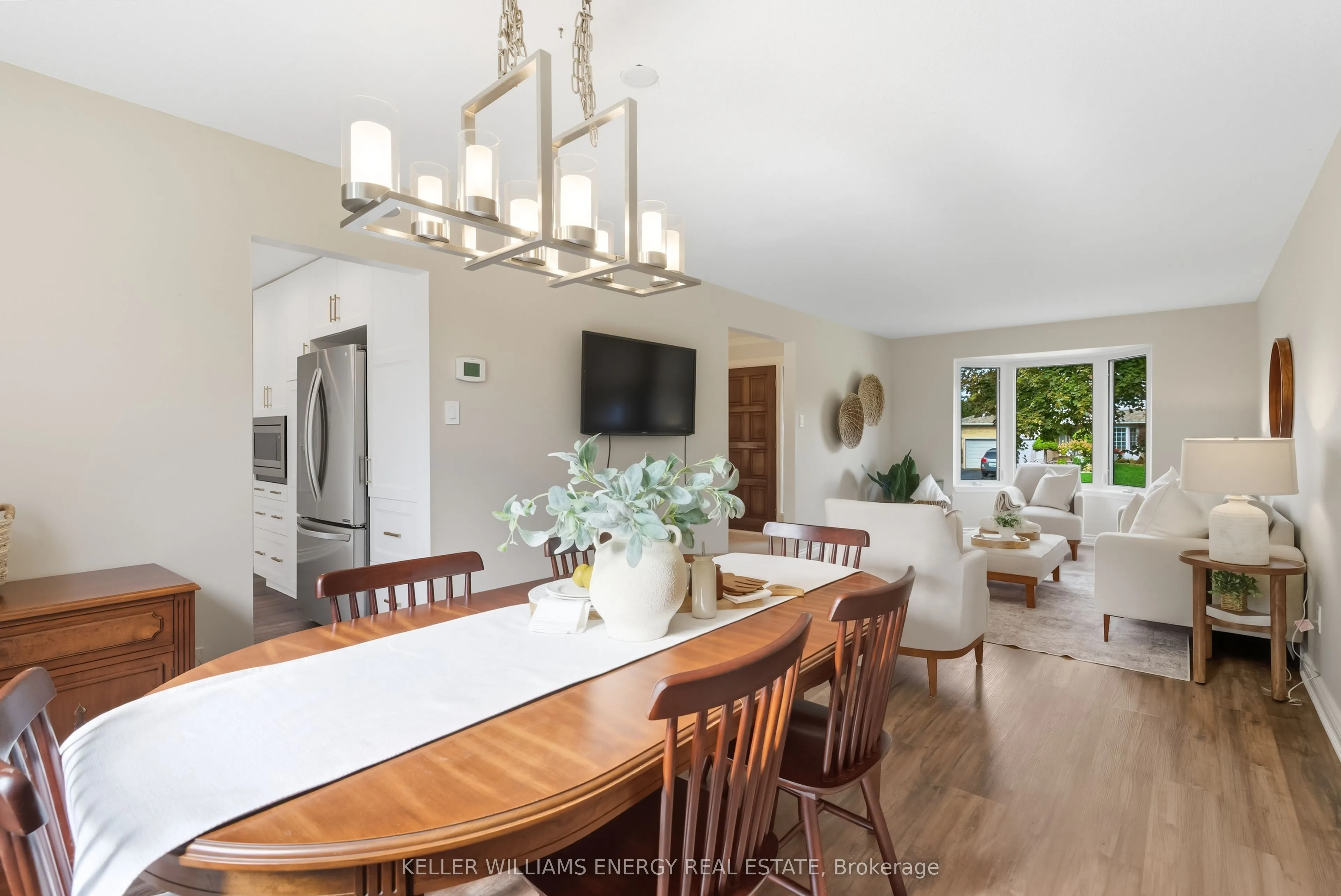 54 Canadian Oaks Drive