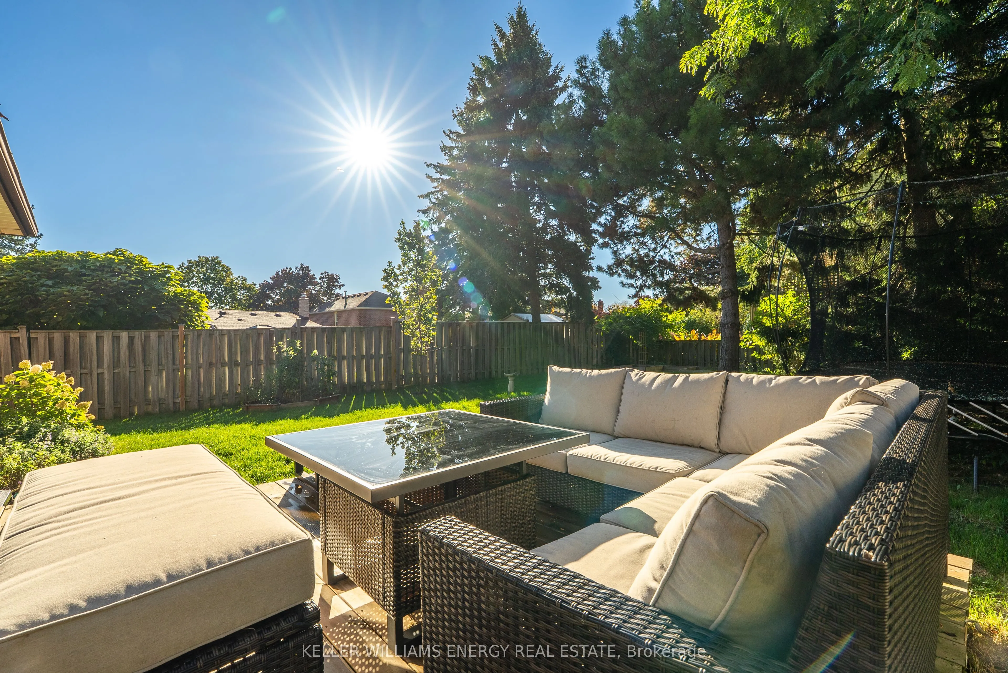 54 Canadian Oaks Drive