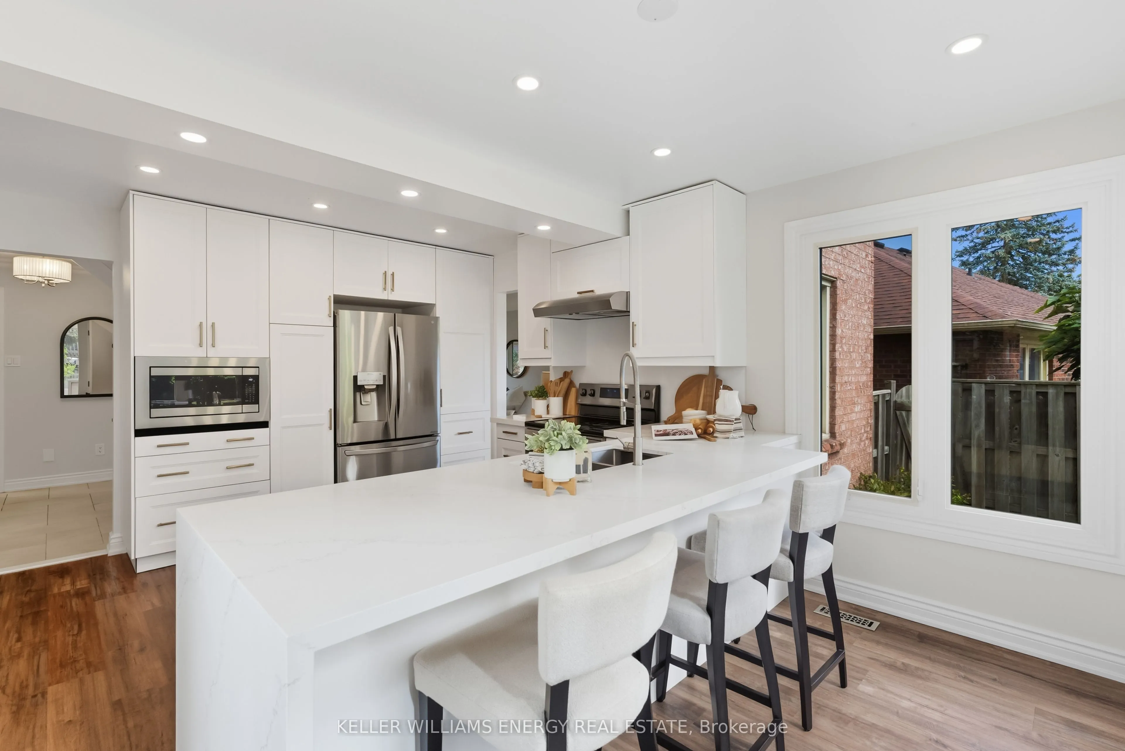 54 Canadian Oaks Drive