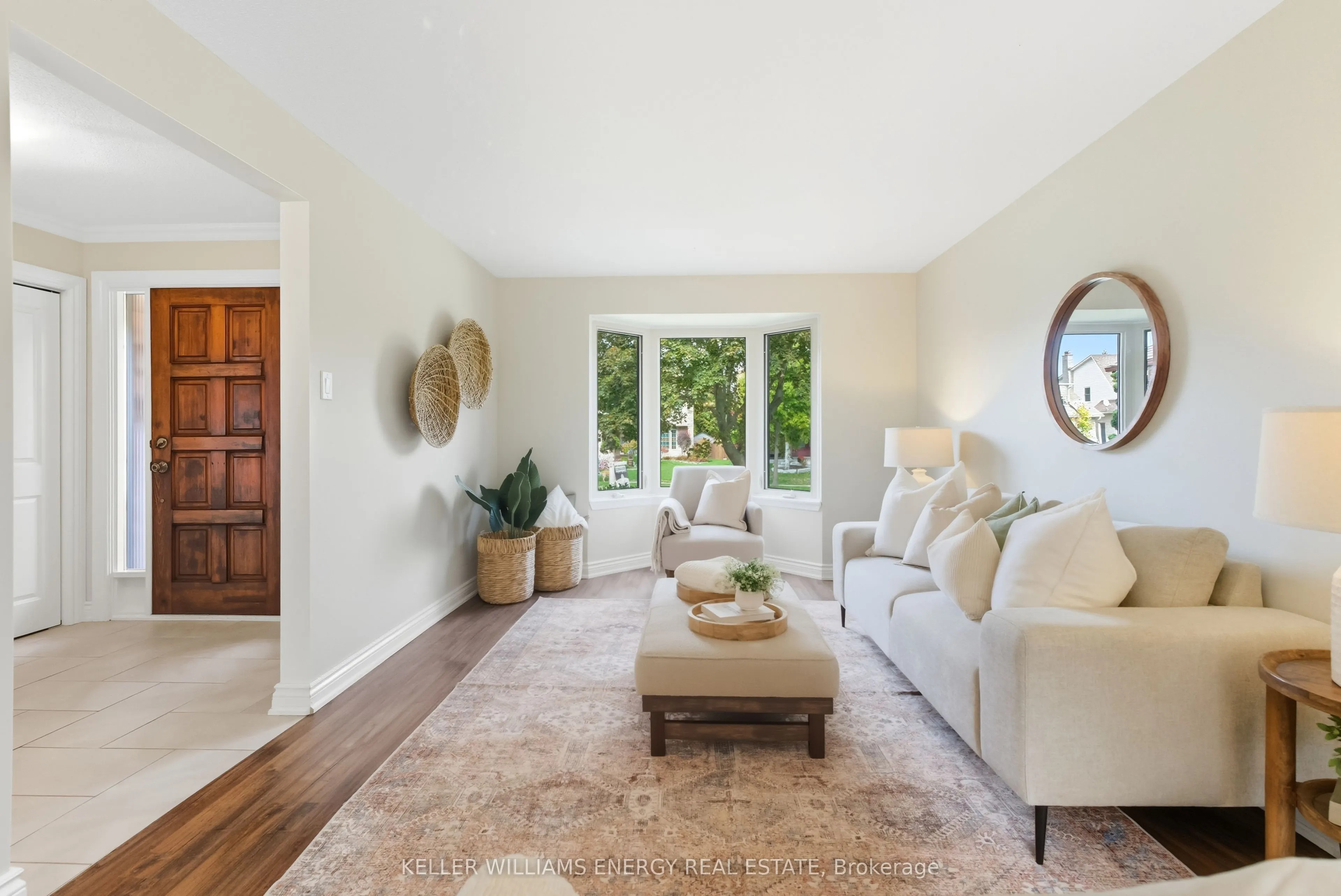 54 Canadian Oaks Drive