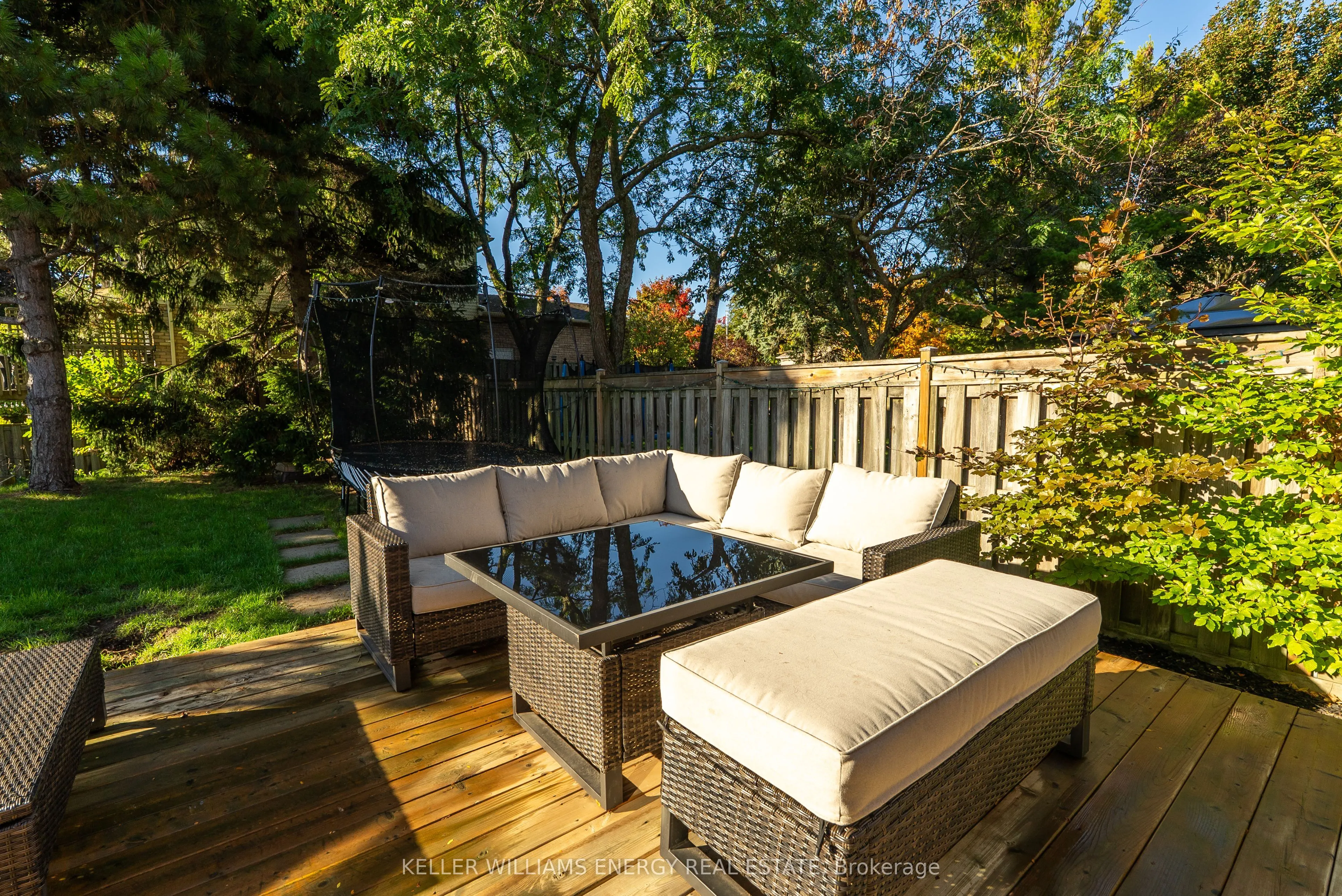 54 Canadian Oaks Drive