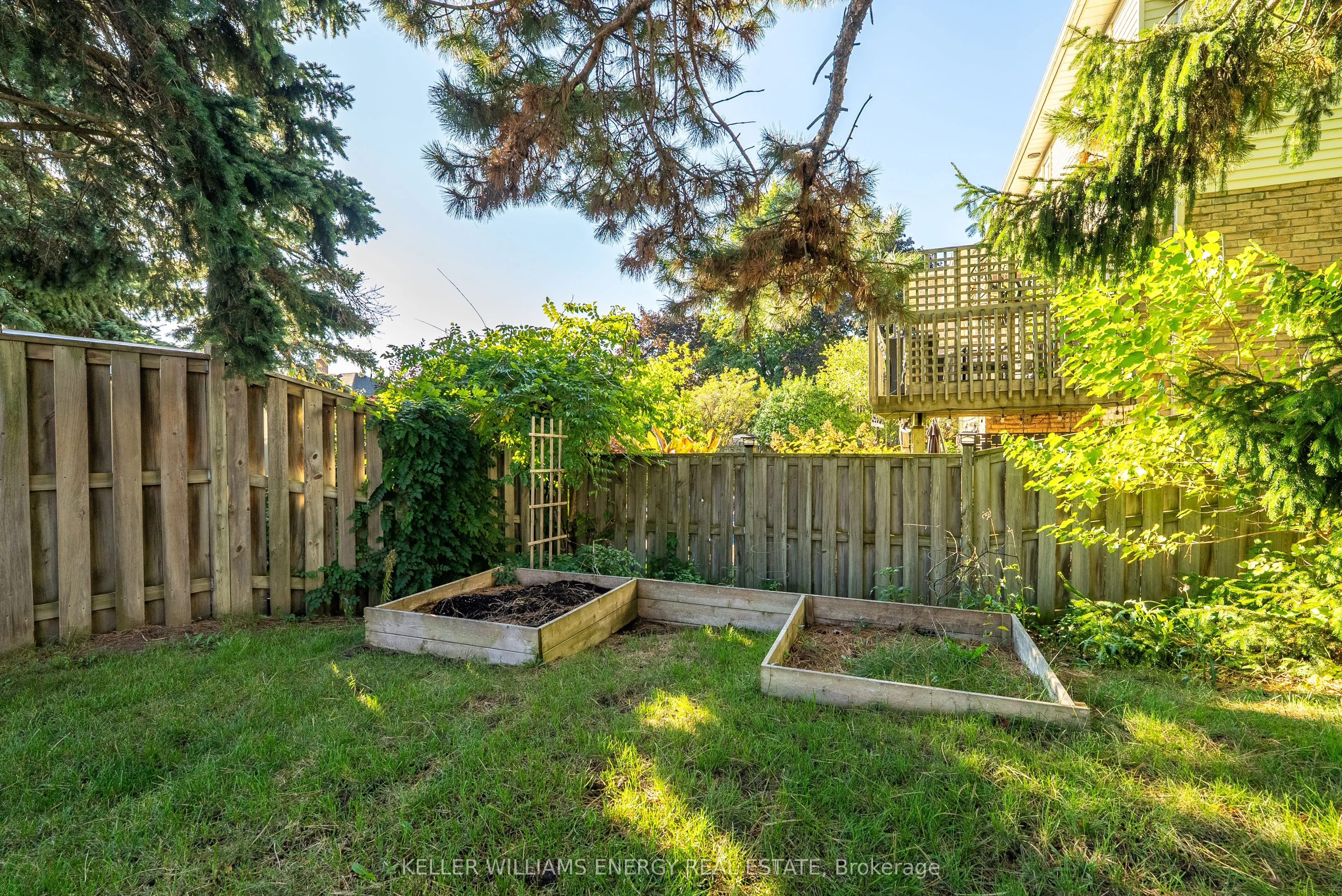 54 Canadian Oaks Drive
