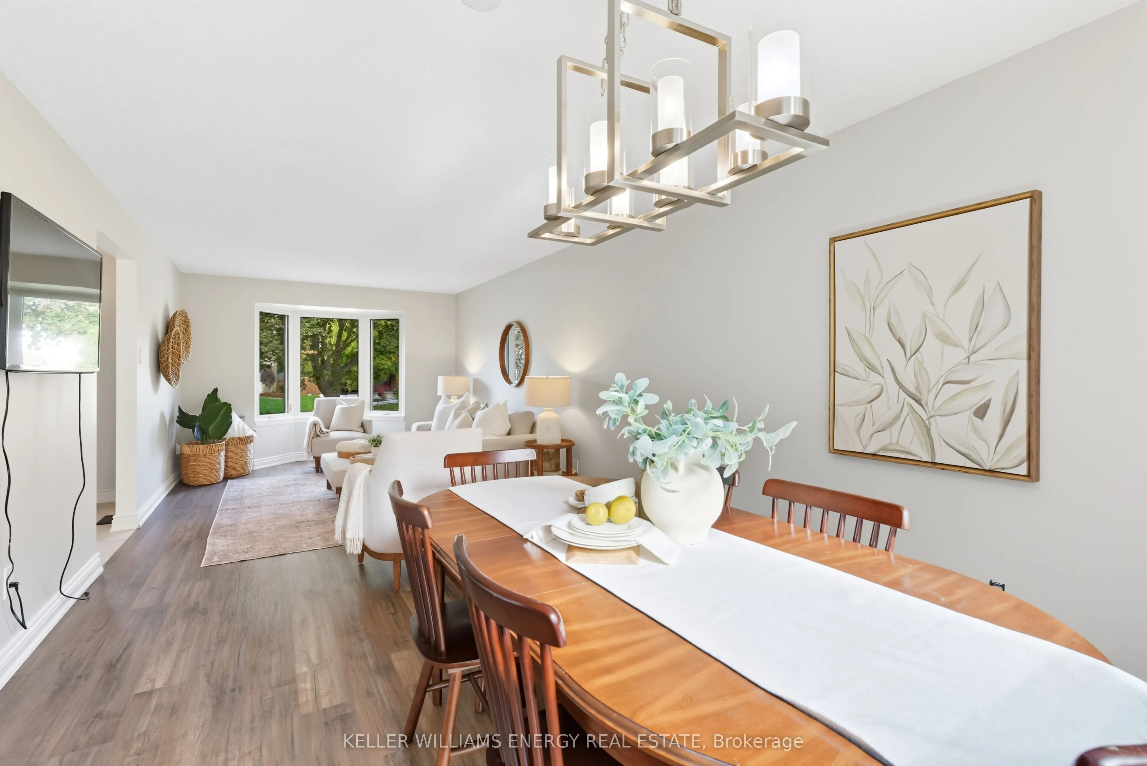 54 Canadian Oaks Drive