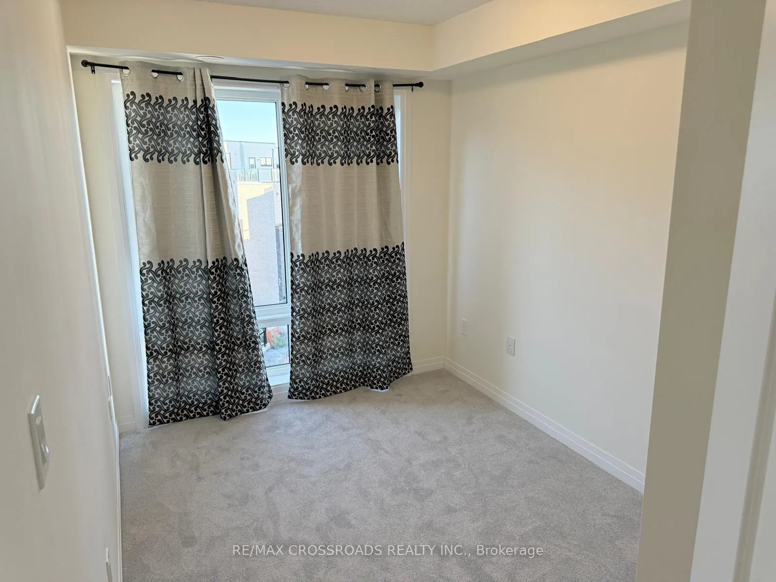 10 Liben Way, #24