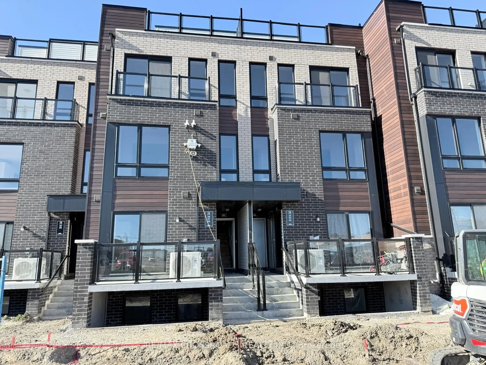 10 Liben Way, #24