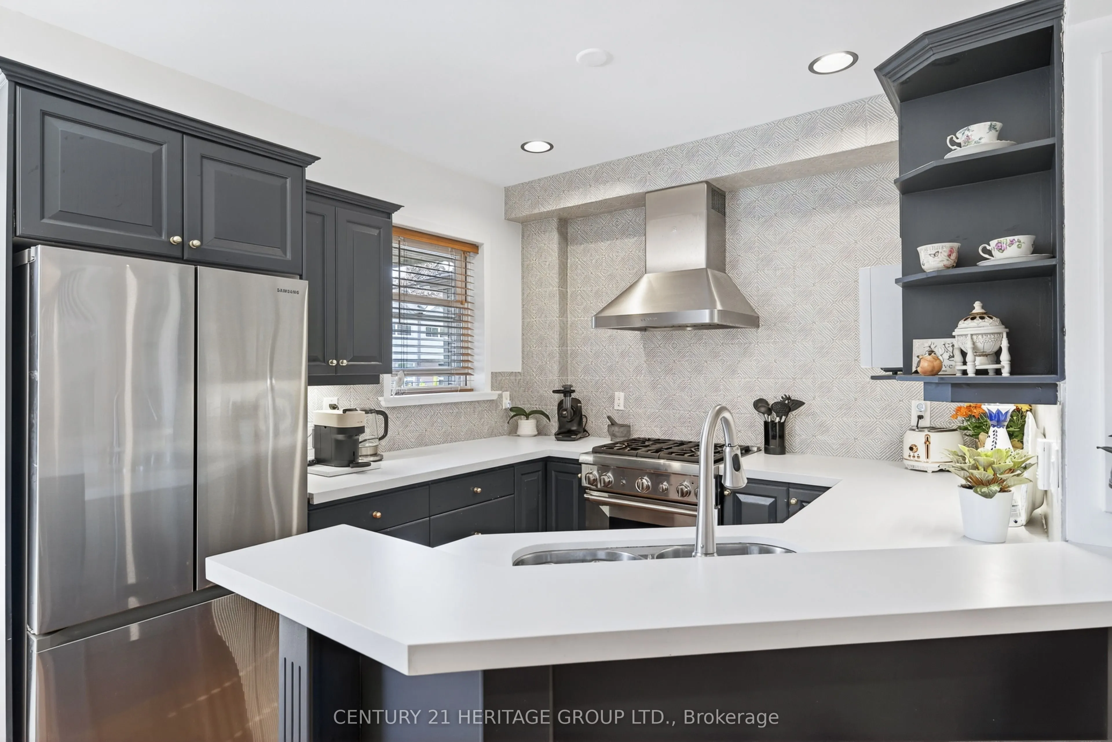 4 Orchard Park Boulevard