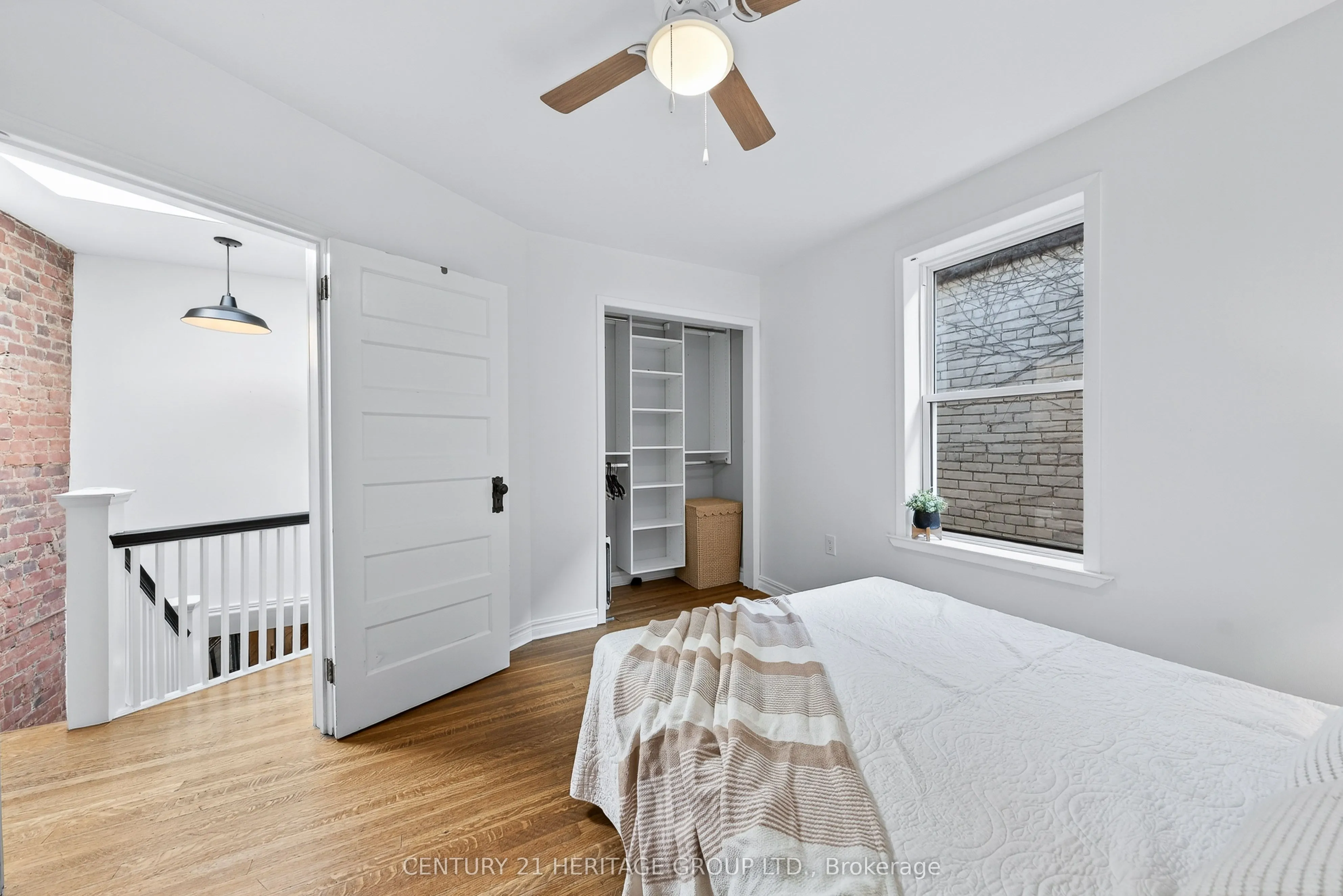 4 Orchard Park Boulevard