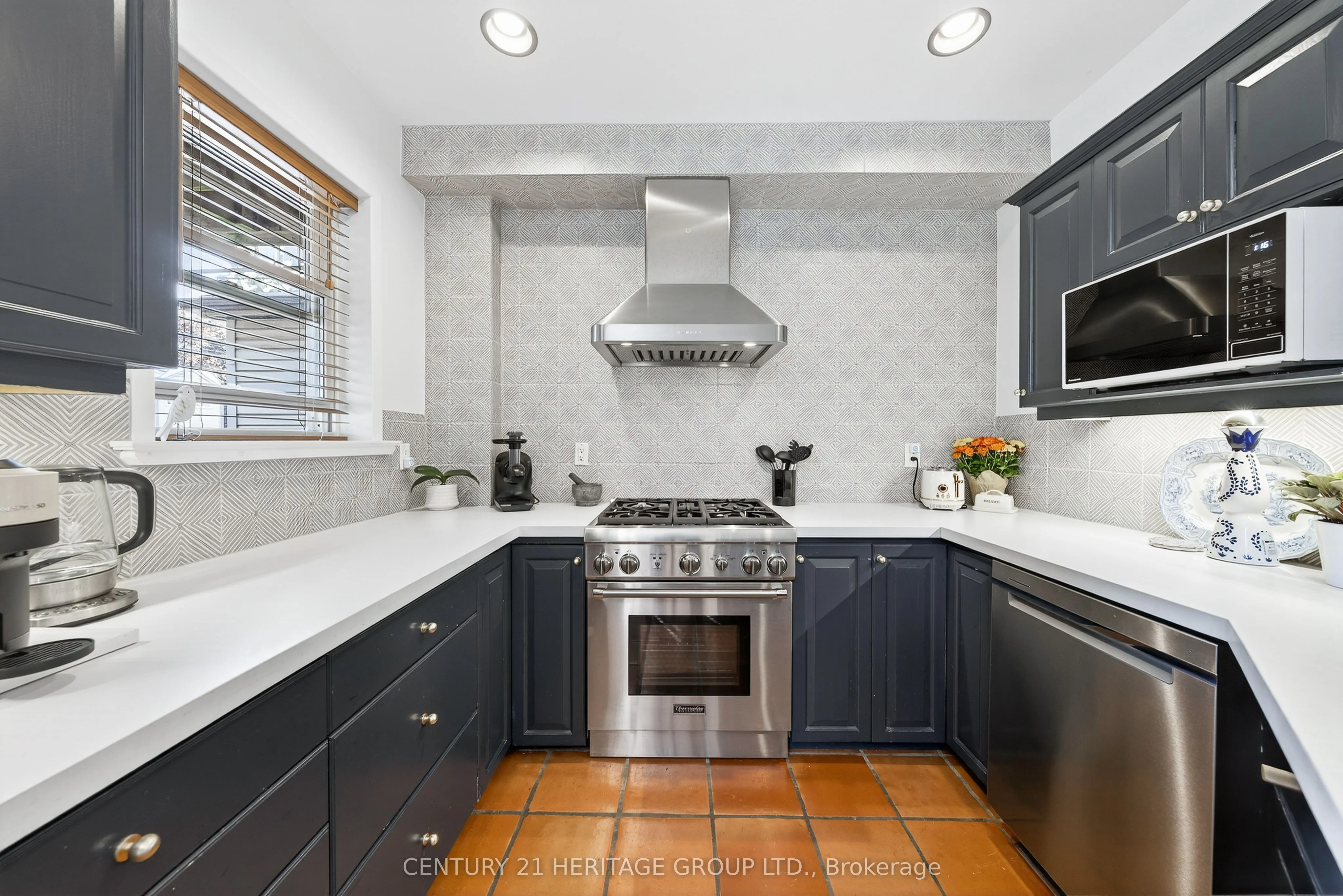 4 Orchard Park Boulevard