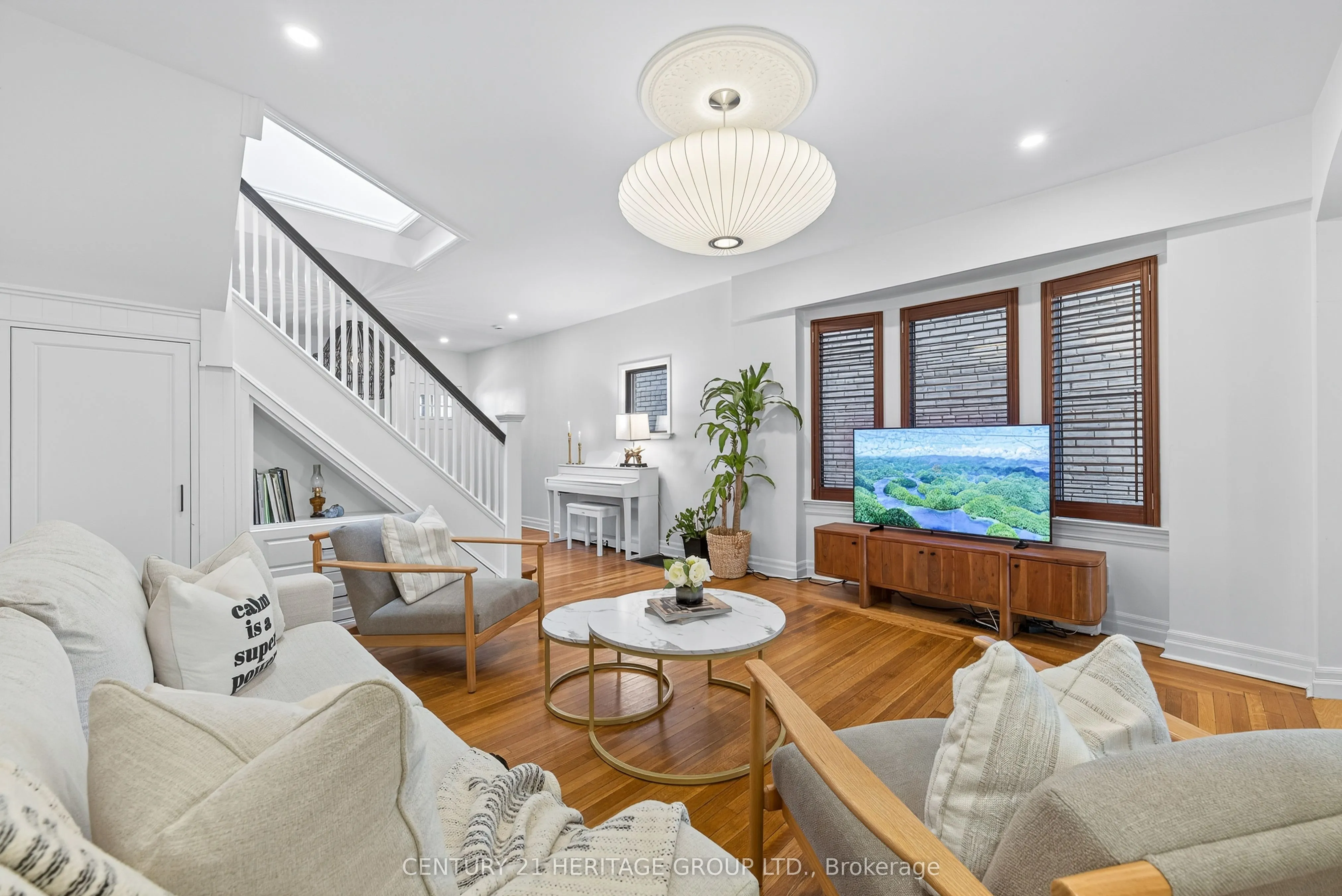 4 Orchard Park Boulevard