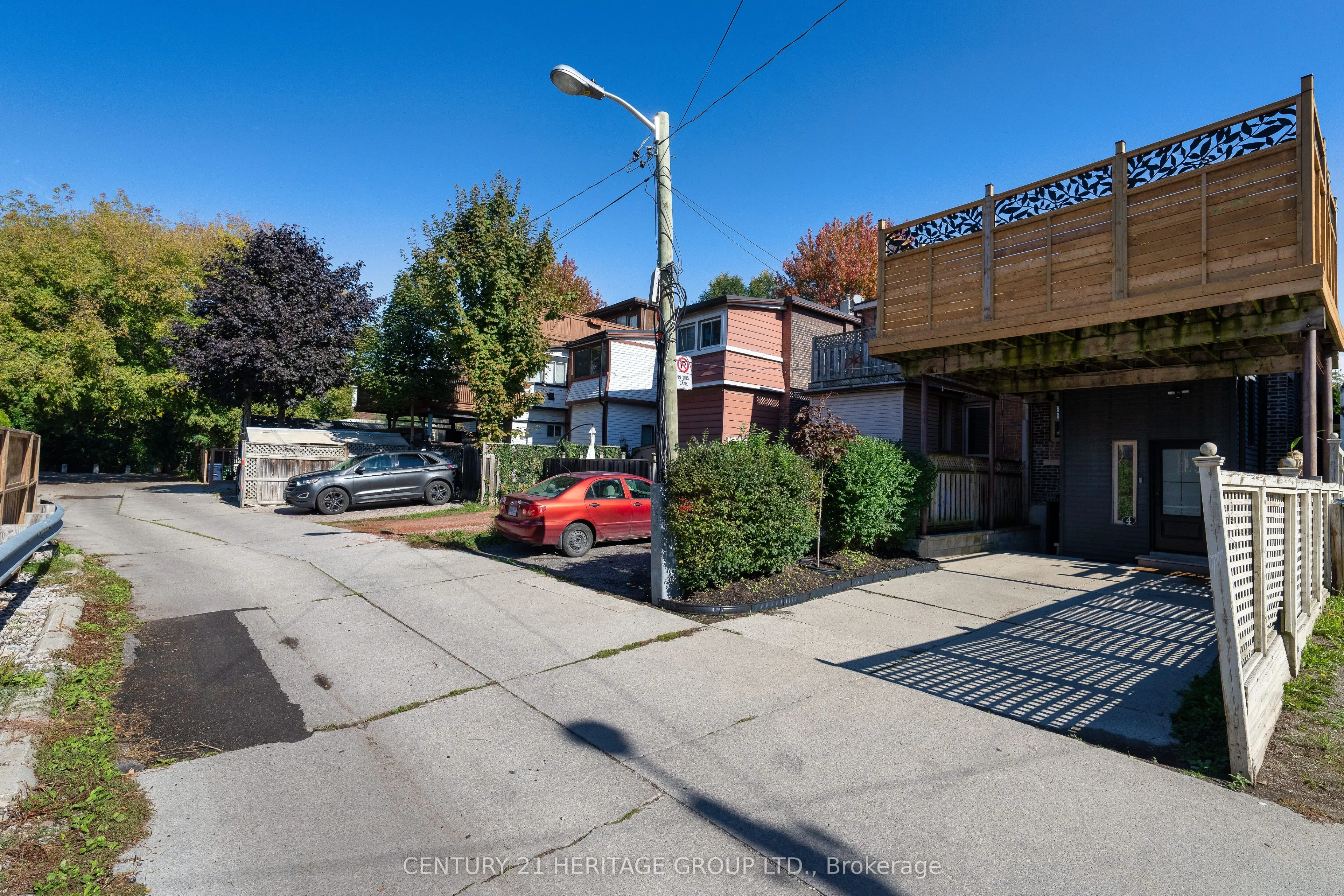 4 Orchard Park Boulevard