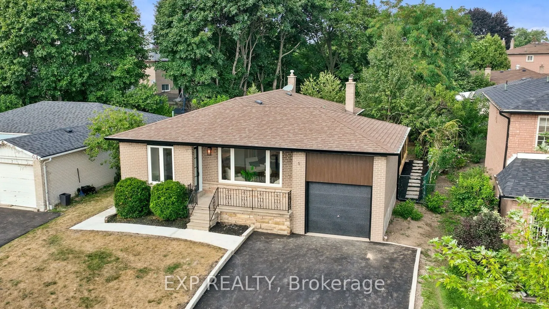 5 Midcroft Drive
