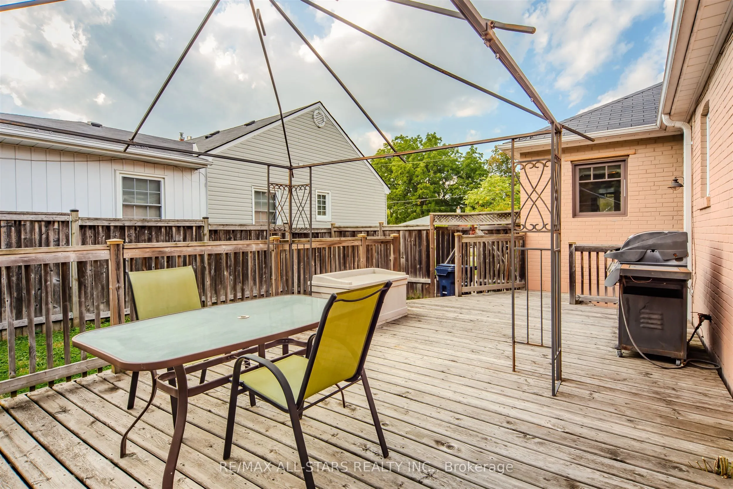 27 Martindale Road