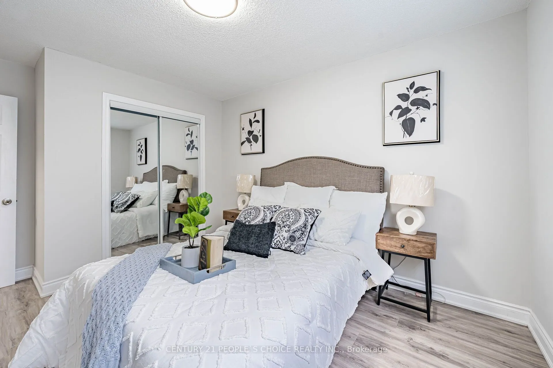 506 Normandy Street, #25