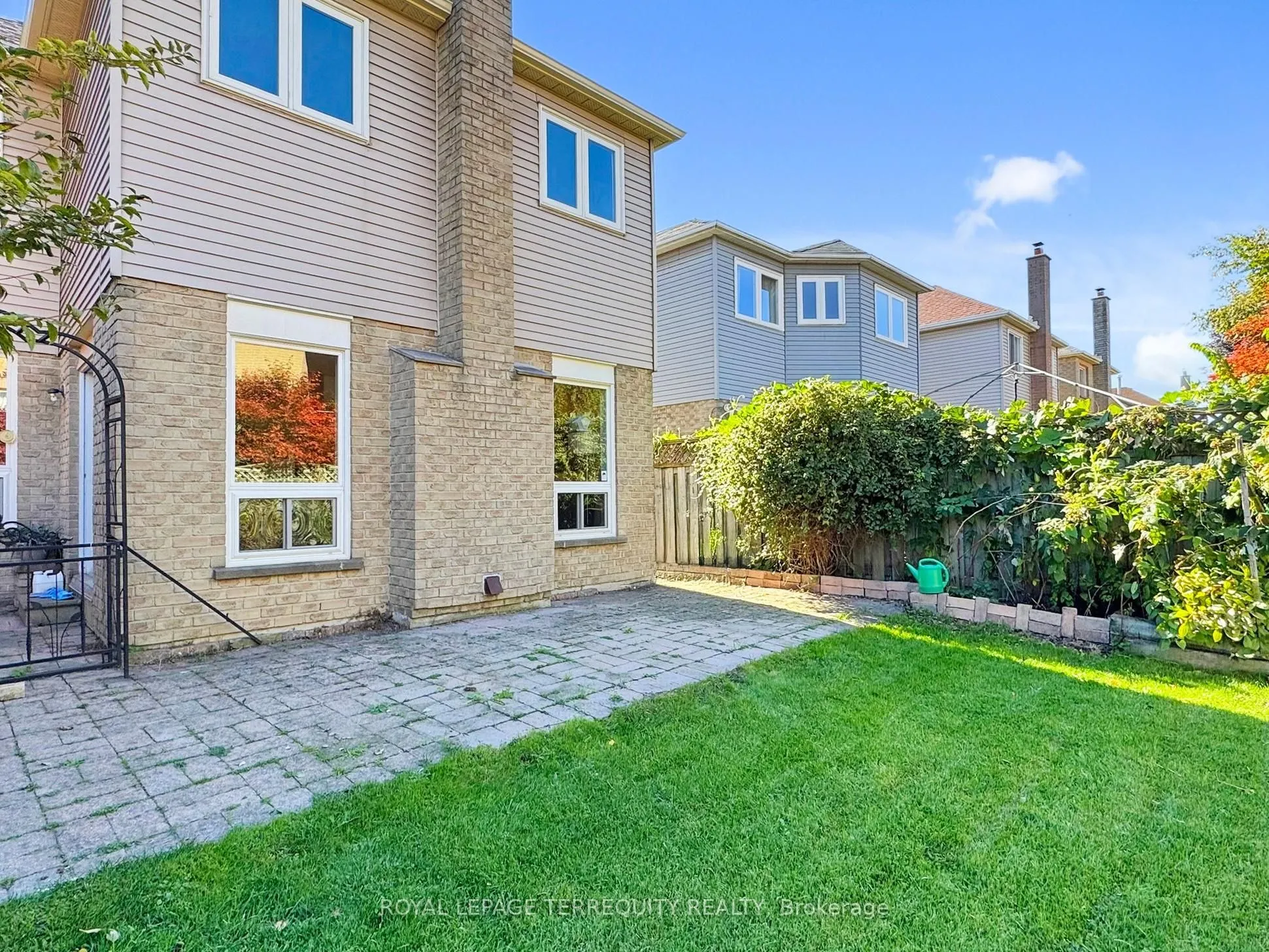 16 Audrelane Court