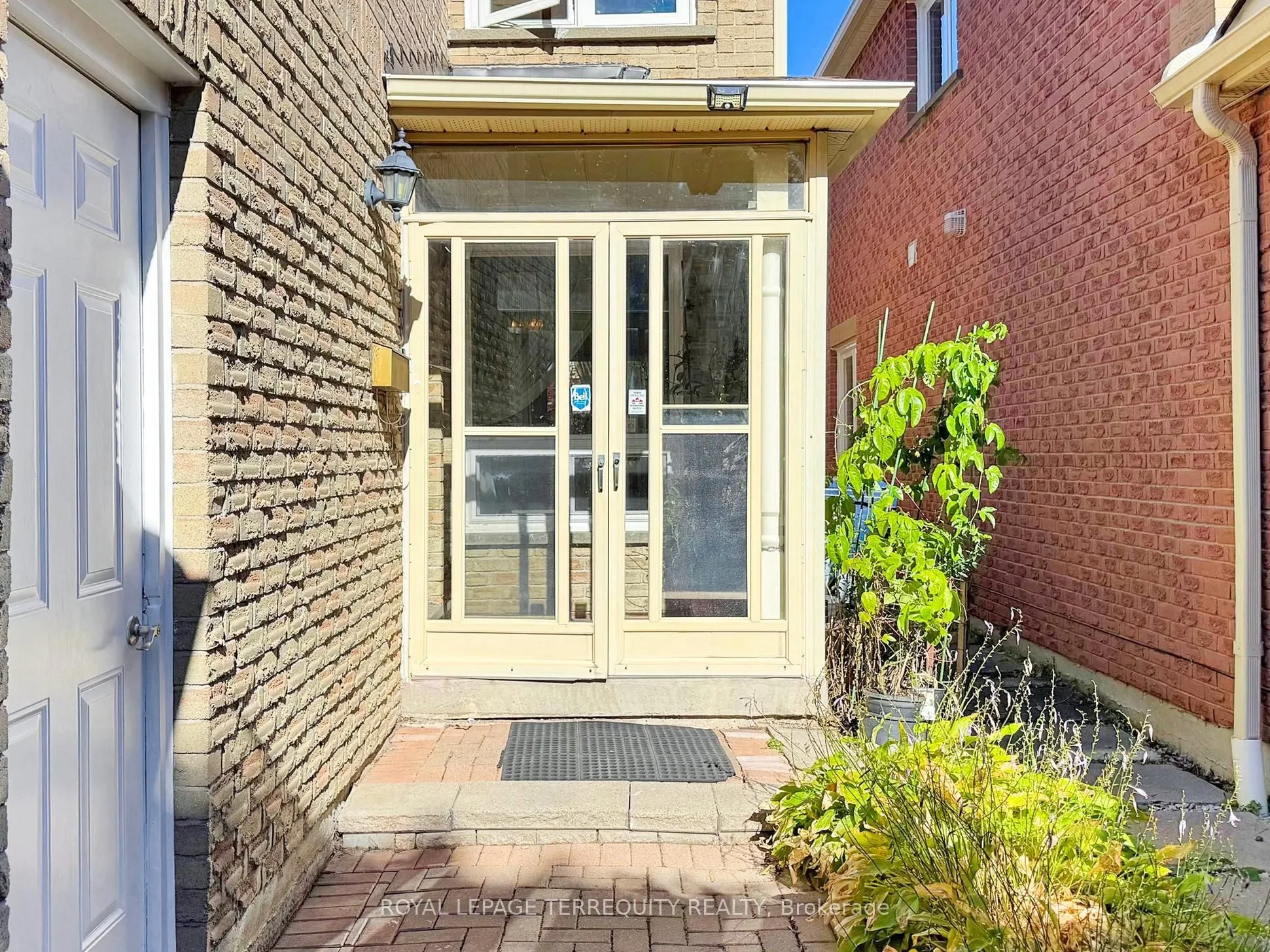 16 Audrelane Court