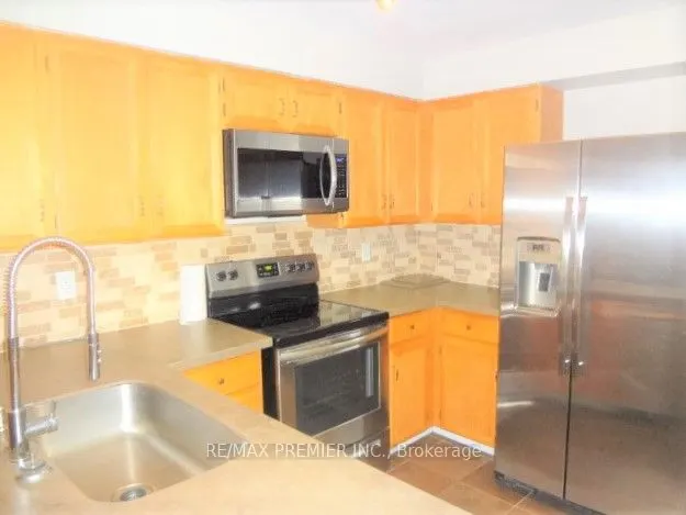 49 Bassett Boulevard, #Main