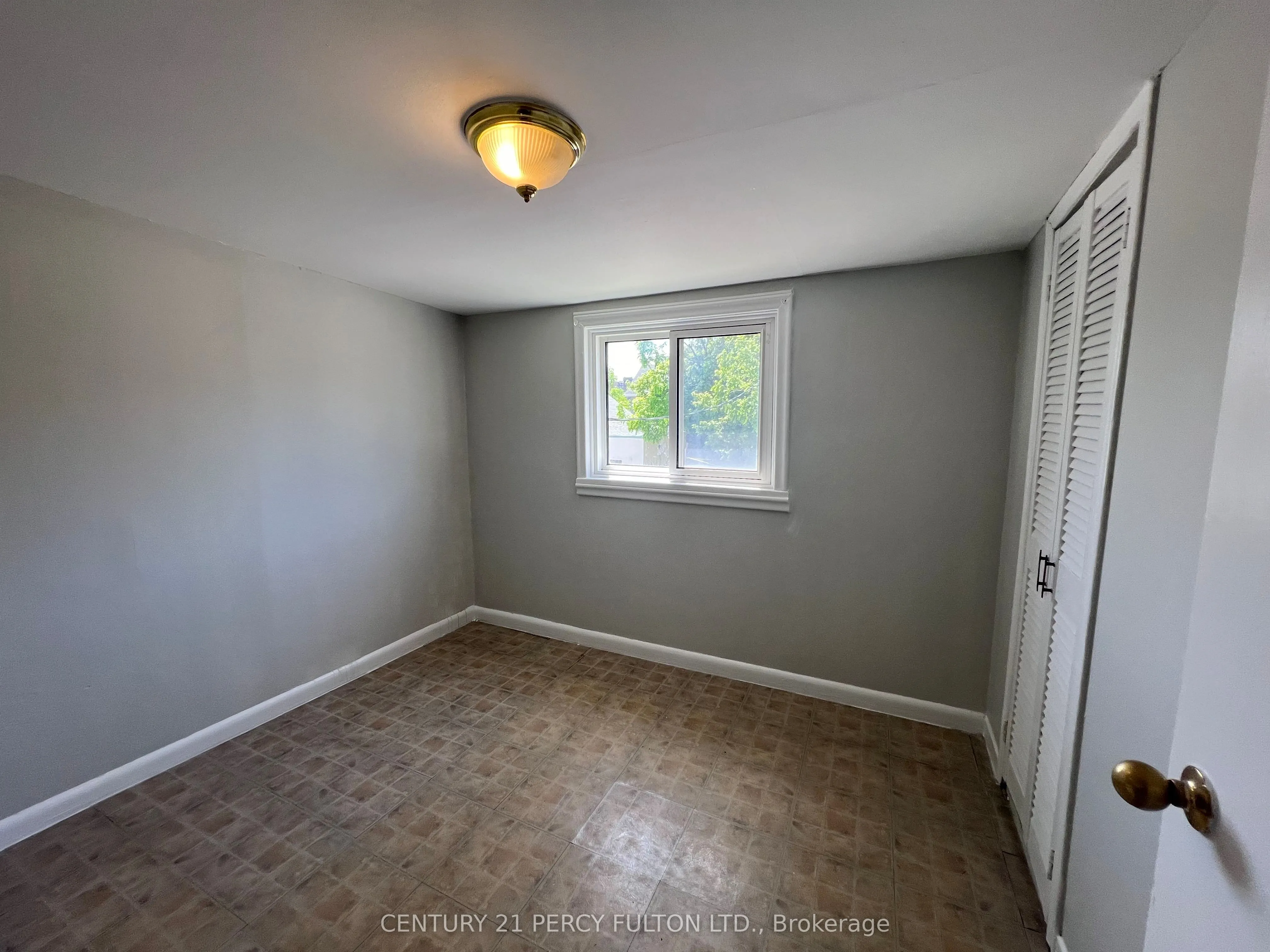 169 Mary Street N, #2