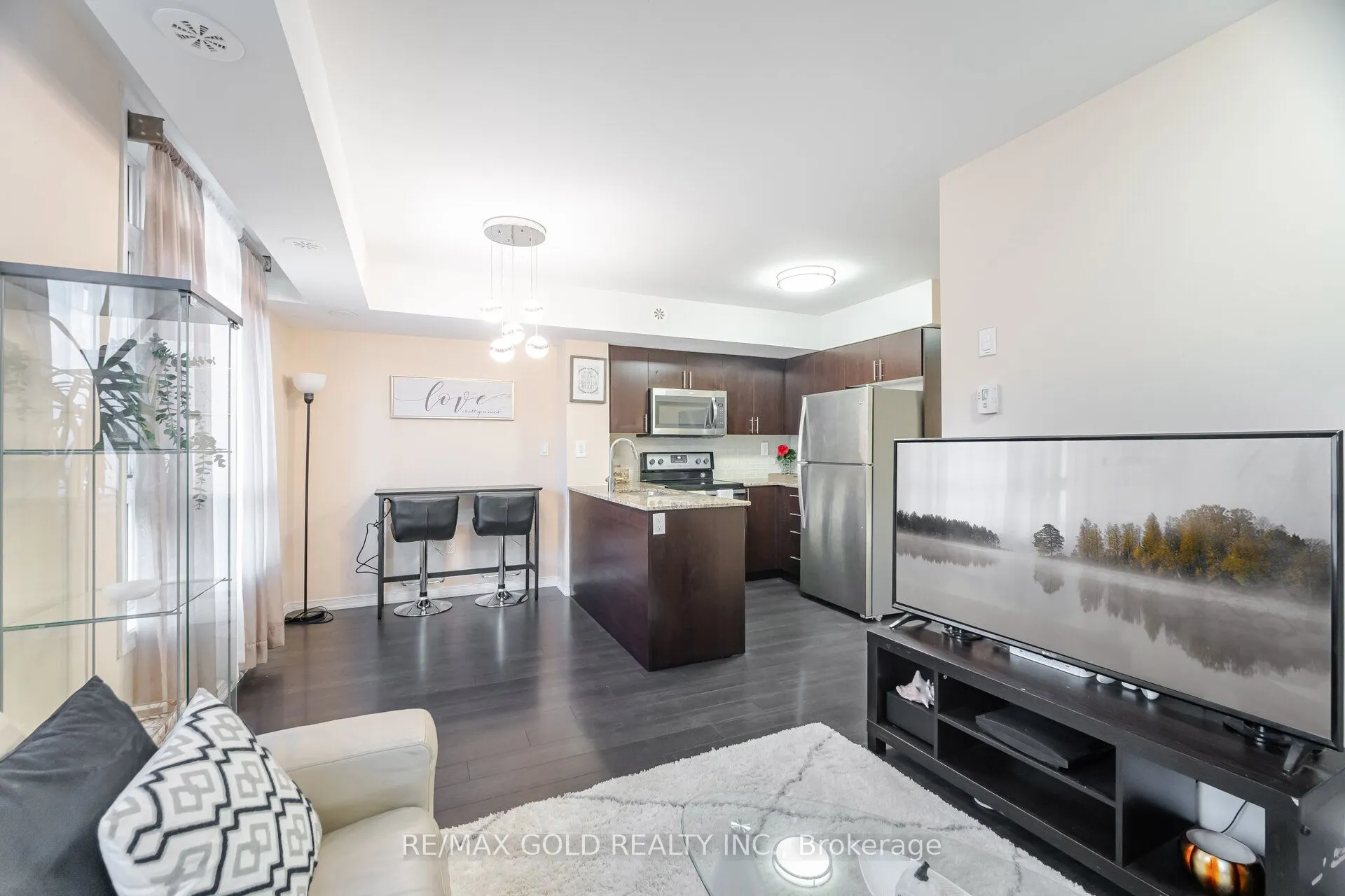 80 Orchid Place, #317