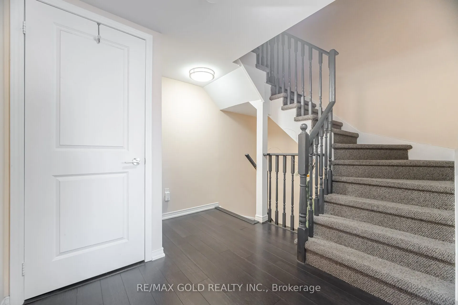 80 Orchid Place, #317