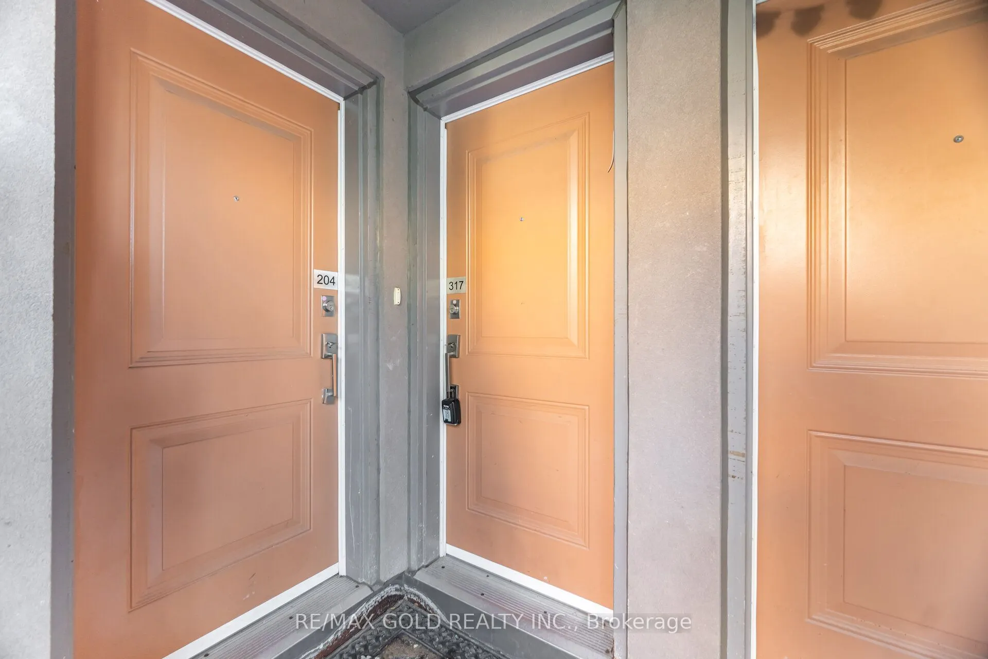 80 Orchid Place, #317