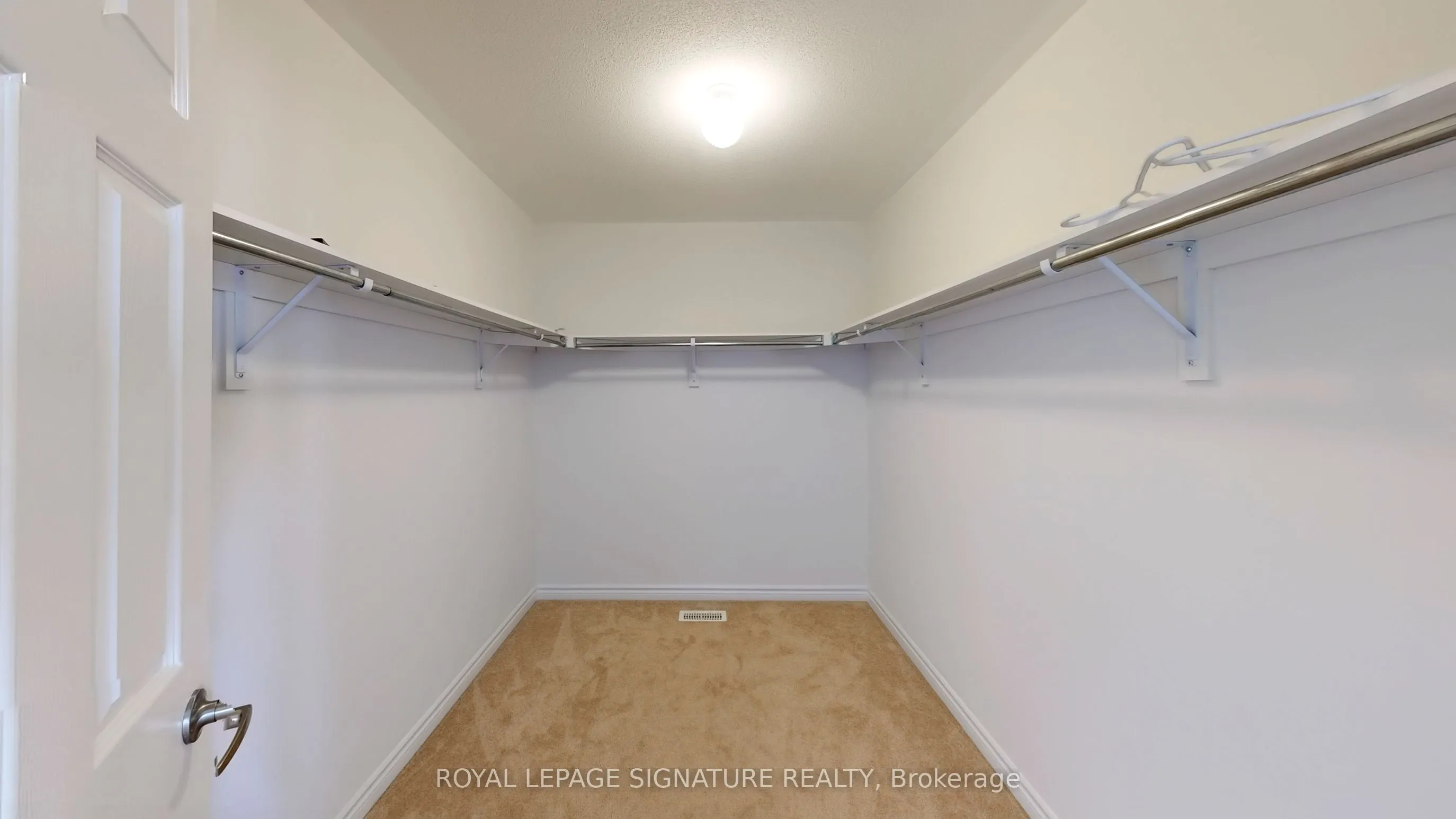 2592 Stallion Drive, #Upper