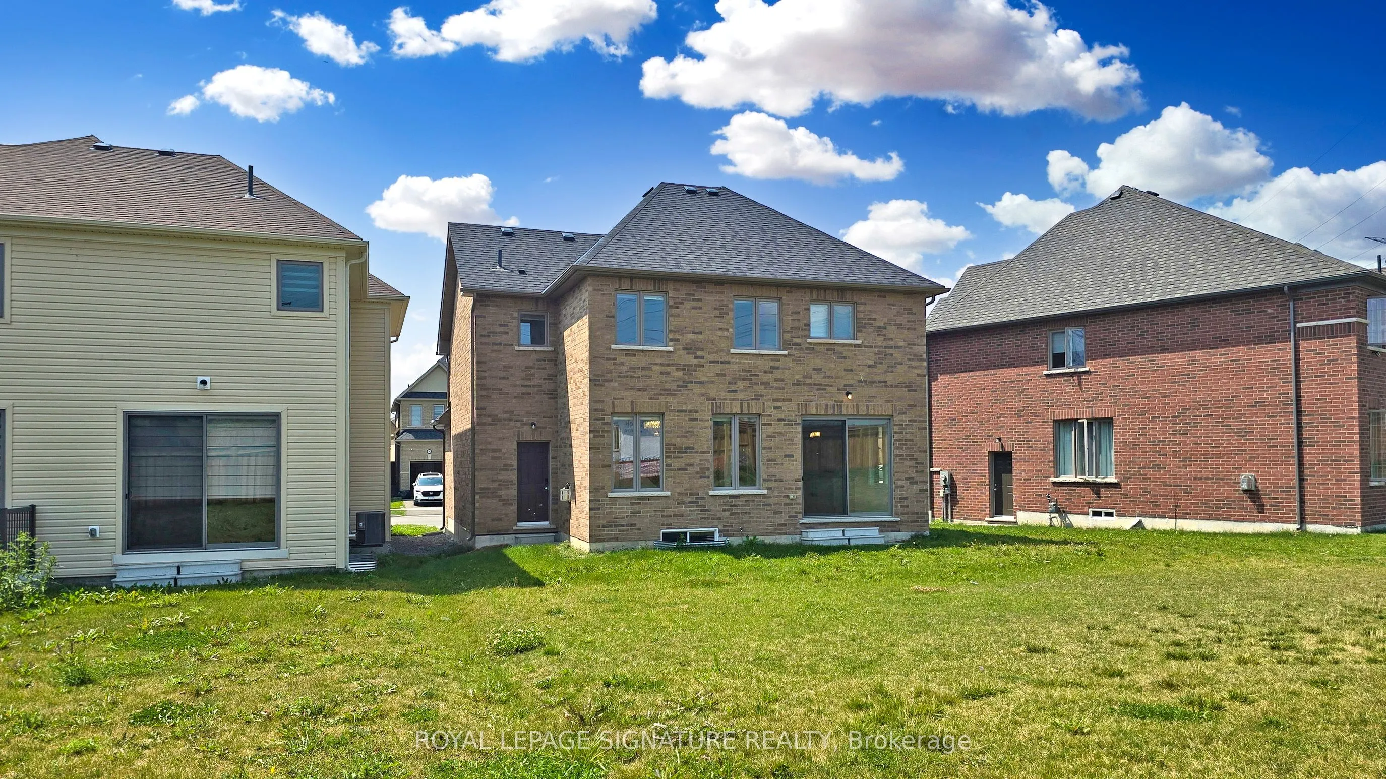 2592 Stallion Drive, #Upper