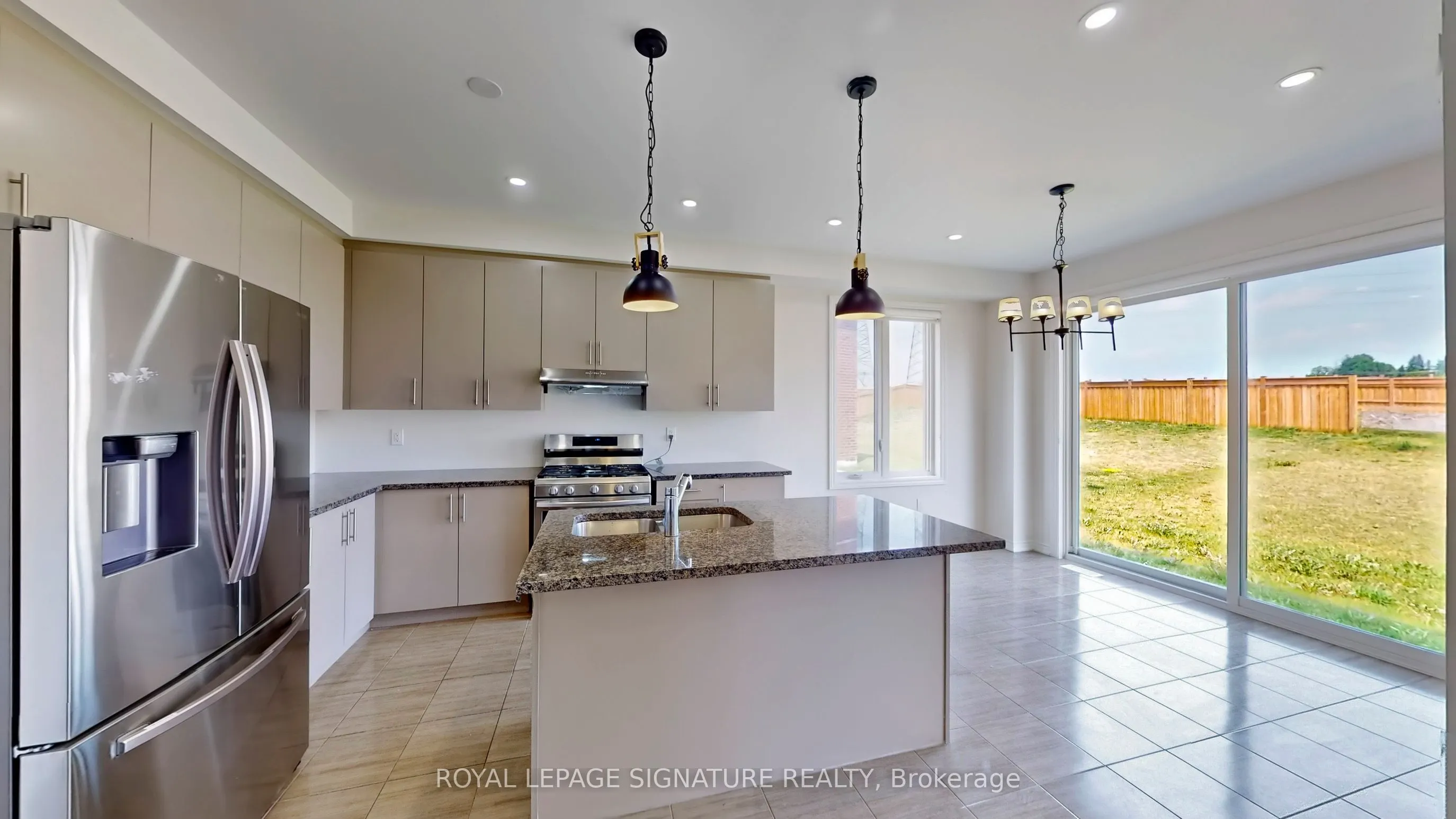 2592 Stallion Drive, #Upper